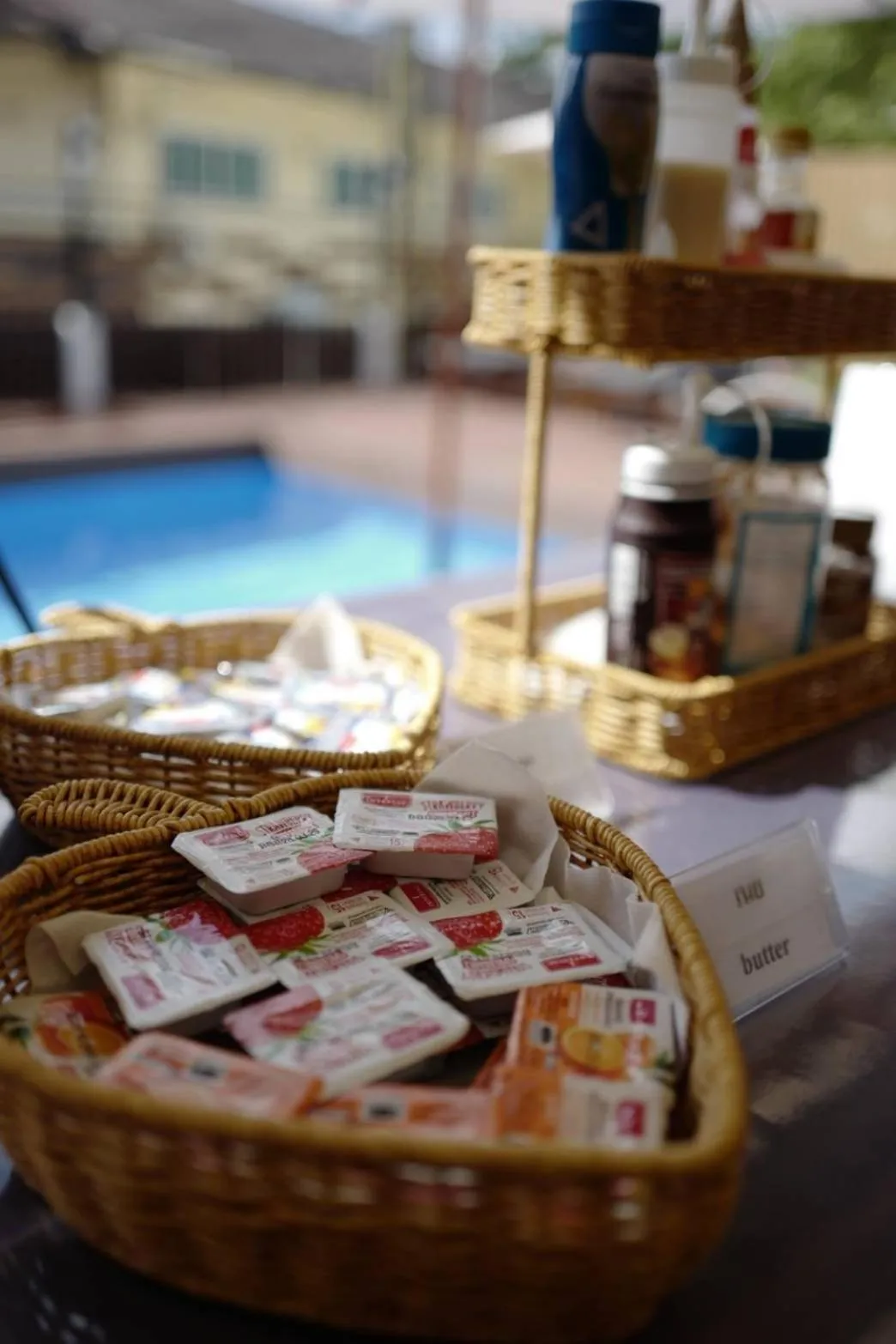 Breakfast in Green Bay Samed Resort