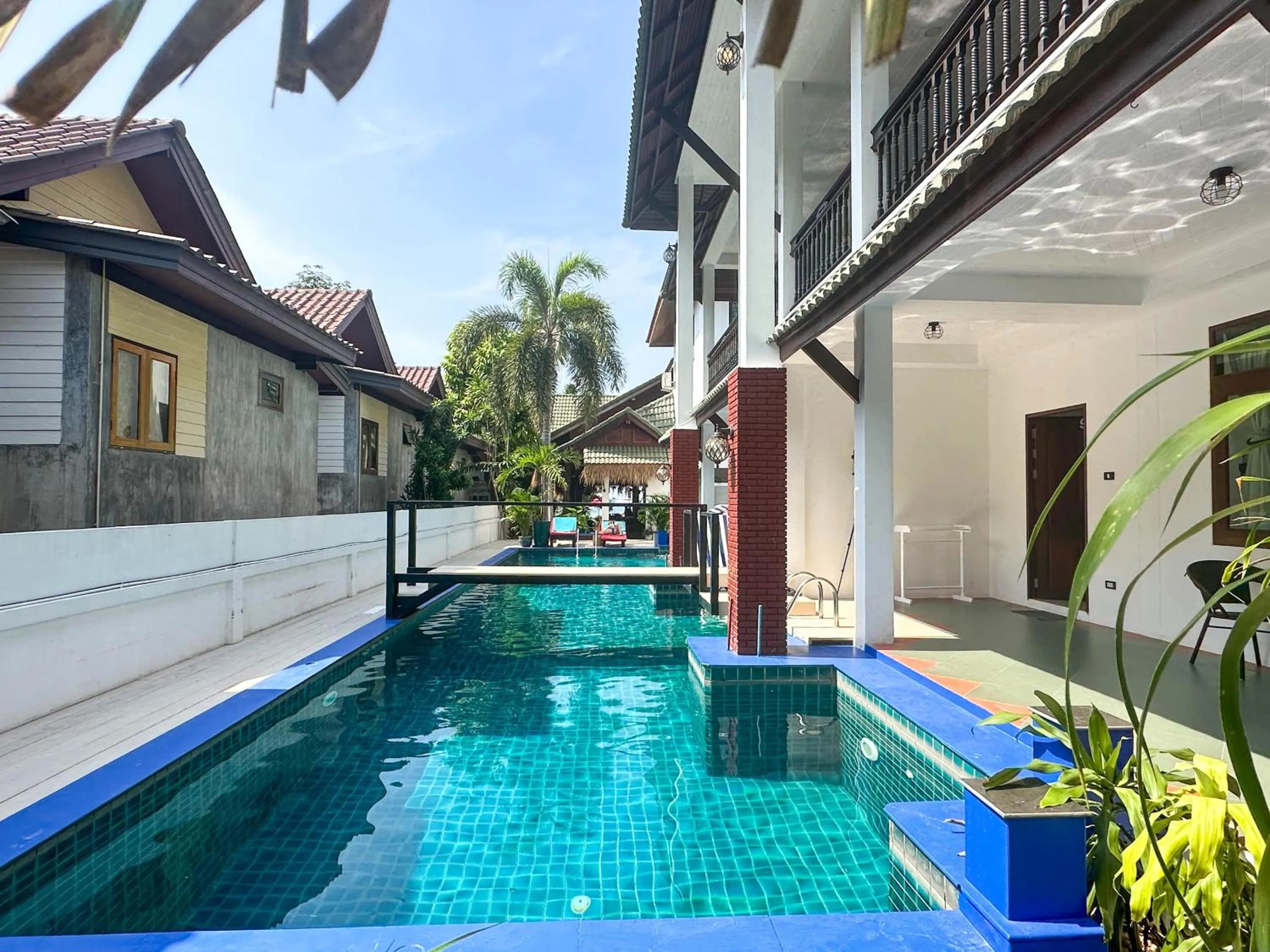 Swimming pool in Amara Beach Resort Koh Phangan
