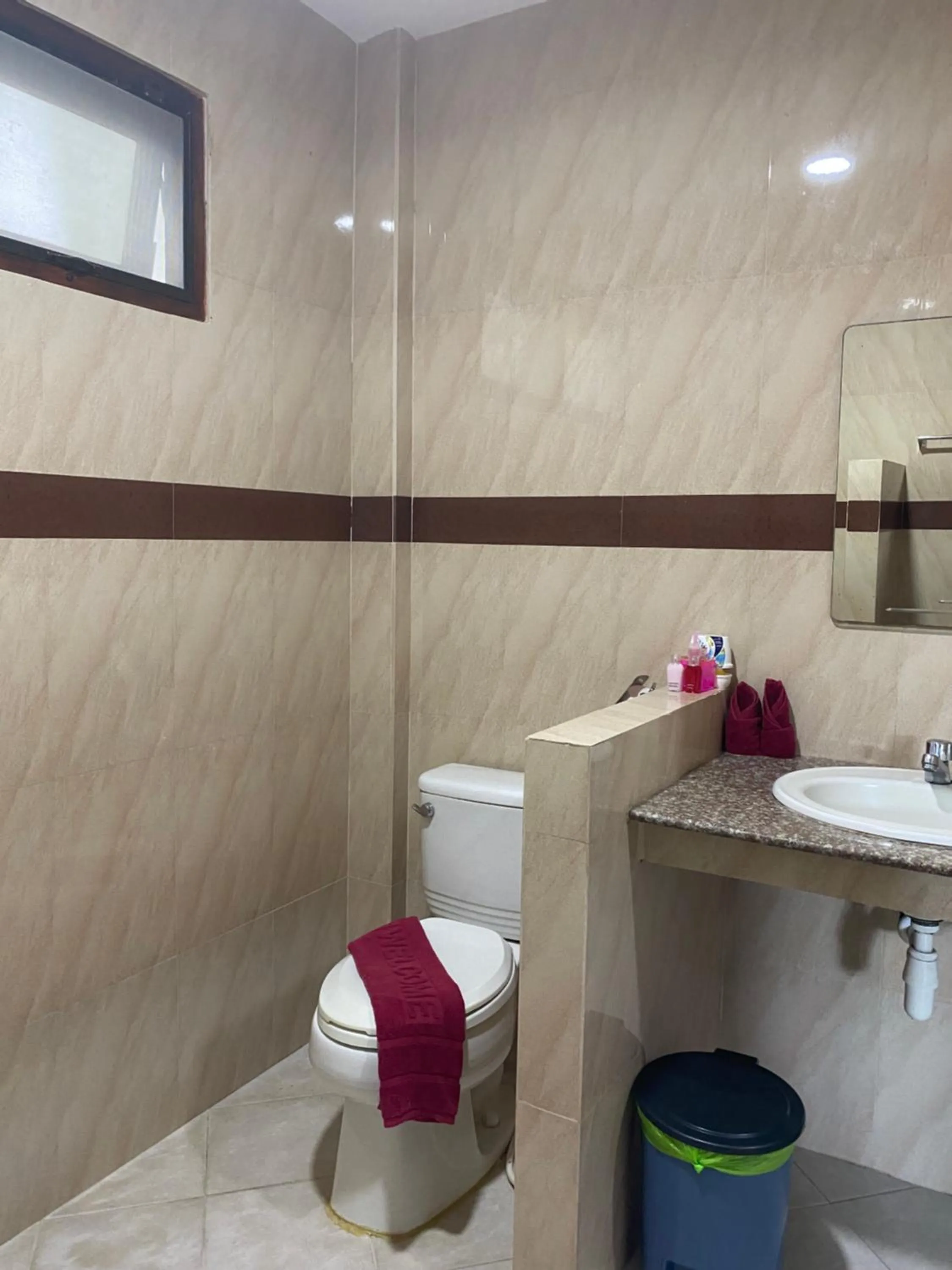 Toilet in Amara Beach Resort Koh Phangan