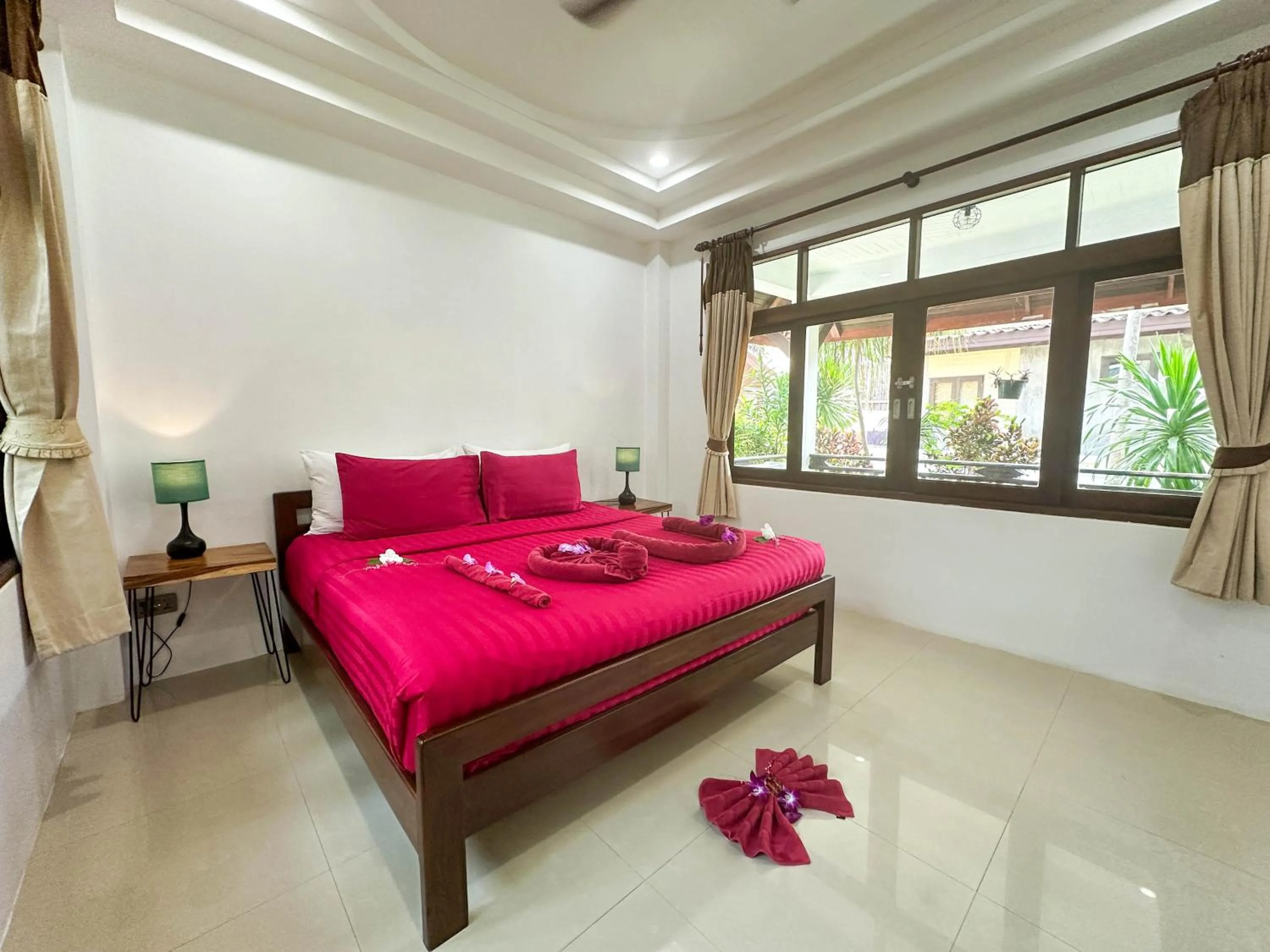 Bed in Amara Beach Resort Koh Phangan