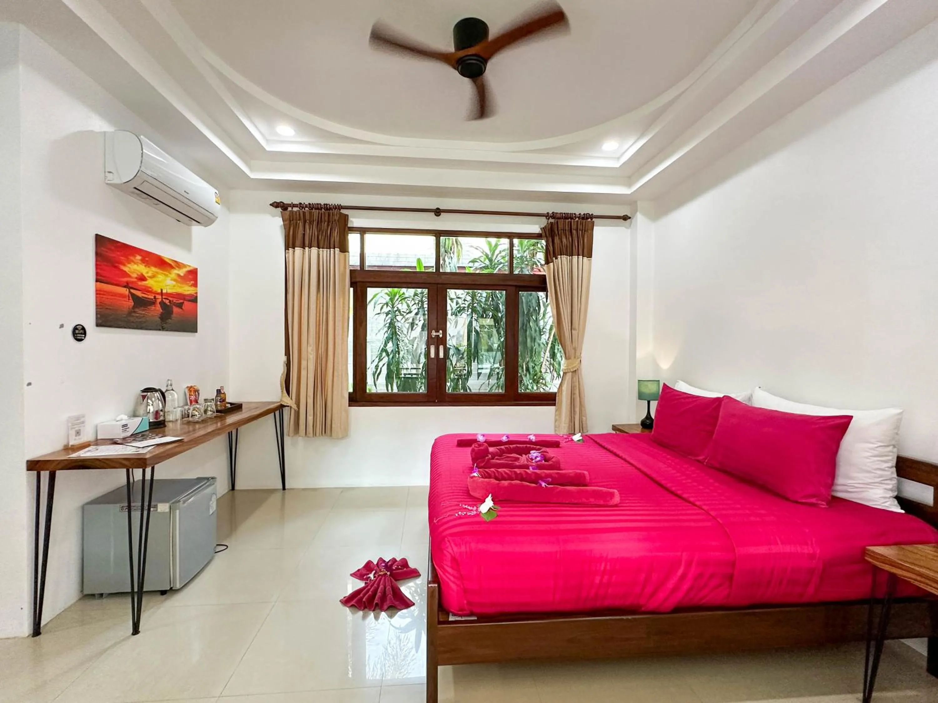 Bed in Amara Beach Resort Koh Phangan