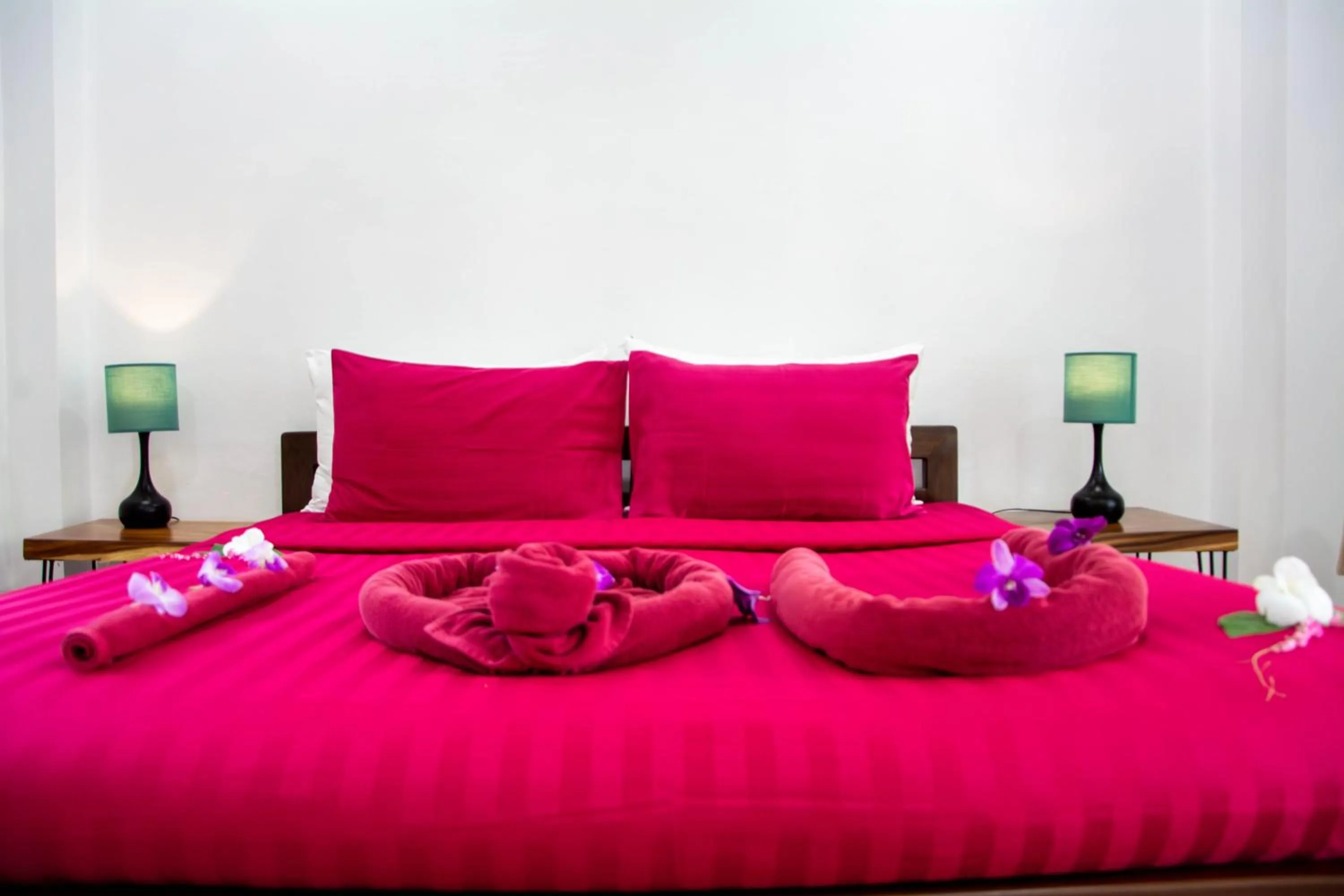 Bed in Amara Beach Resort Koh Phangan