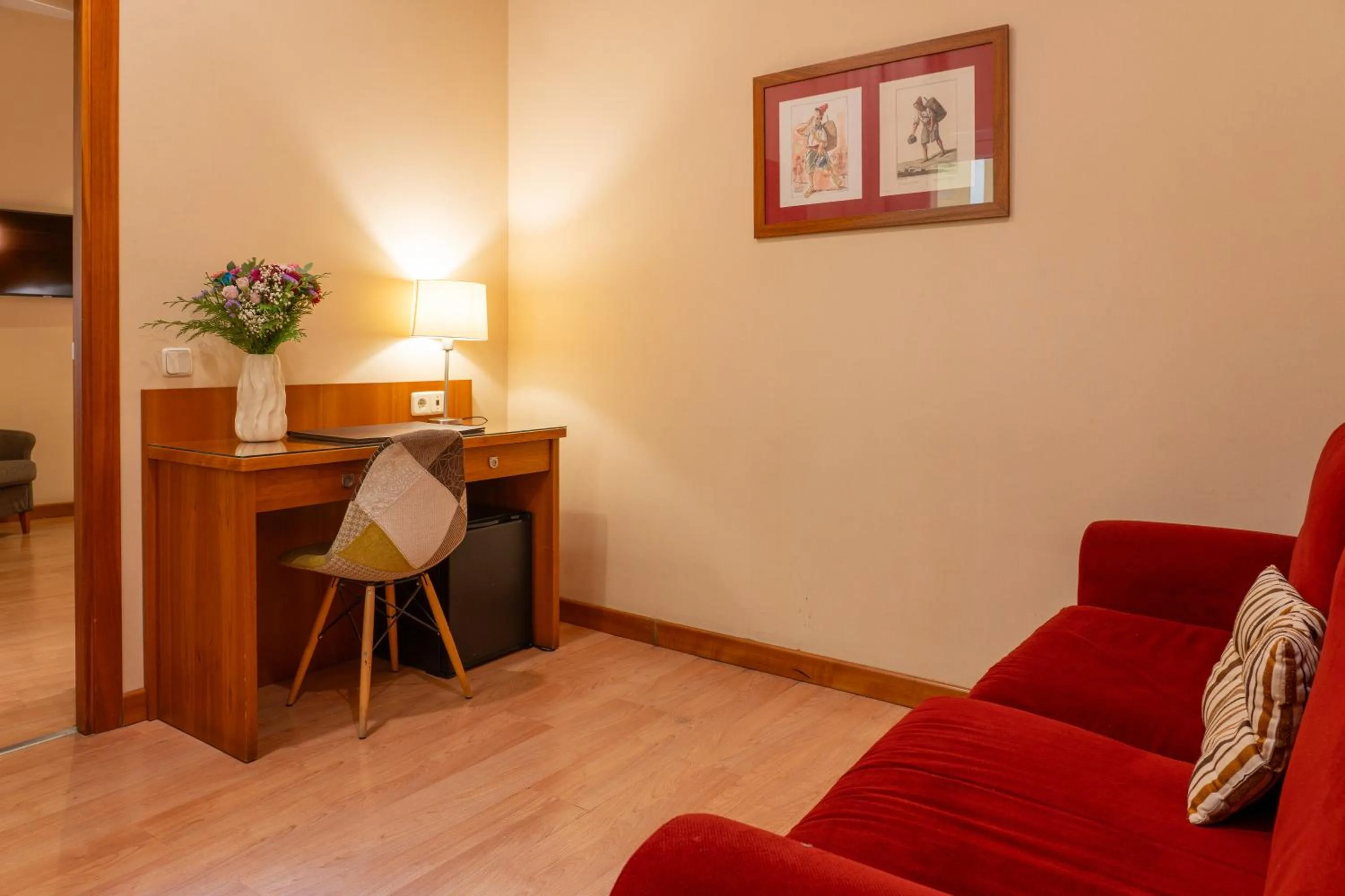 Photo of the whole room in Ateneo Puerta del Sol