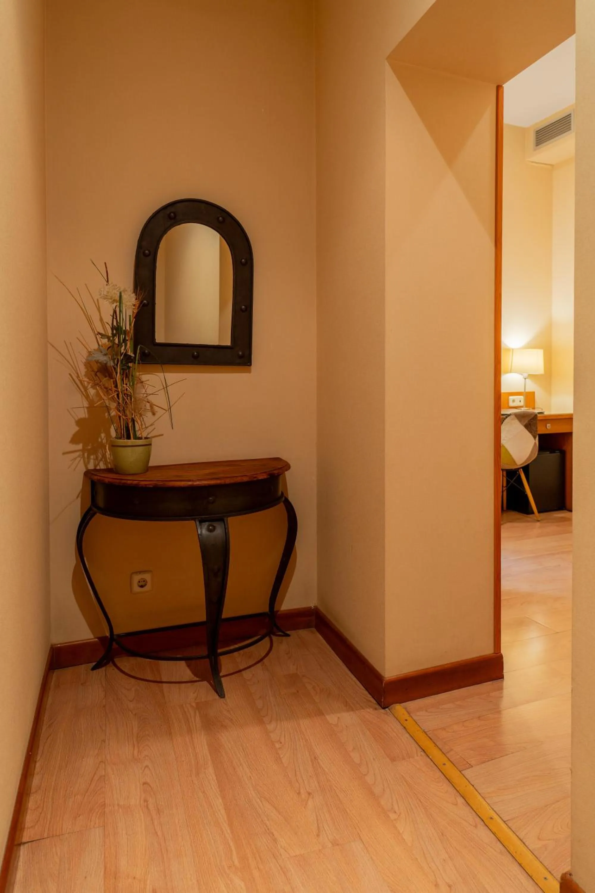 Area and facilities, Bed in Ateneo Puerta del Sol