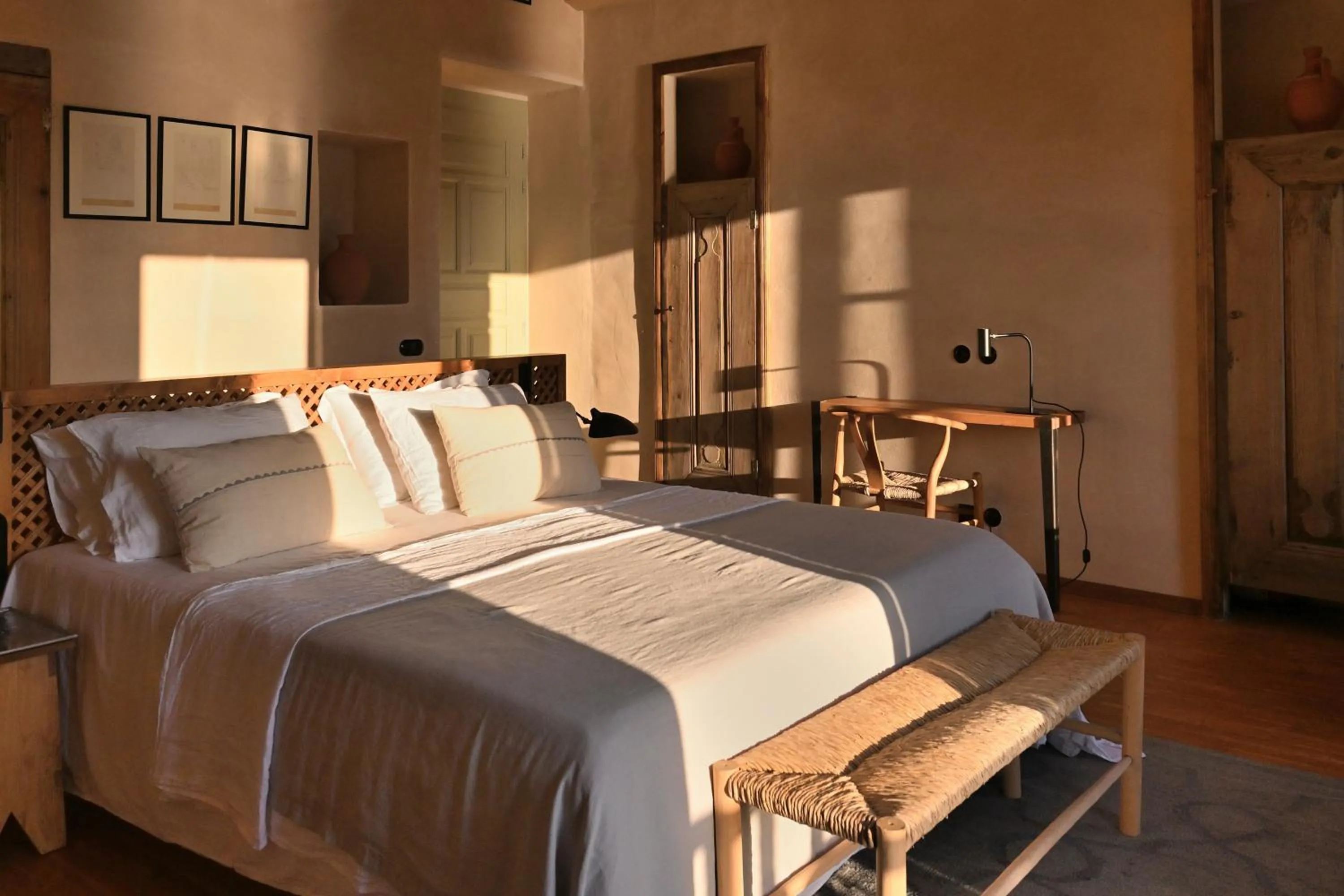 Photo of the whole room, Bed in Casa Mediterraneo Hotel