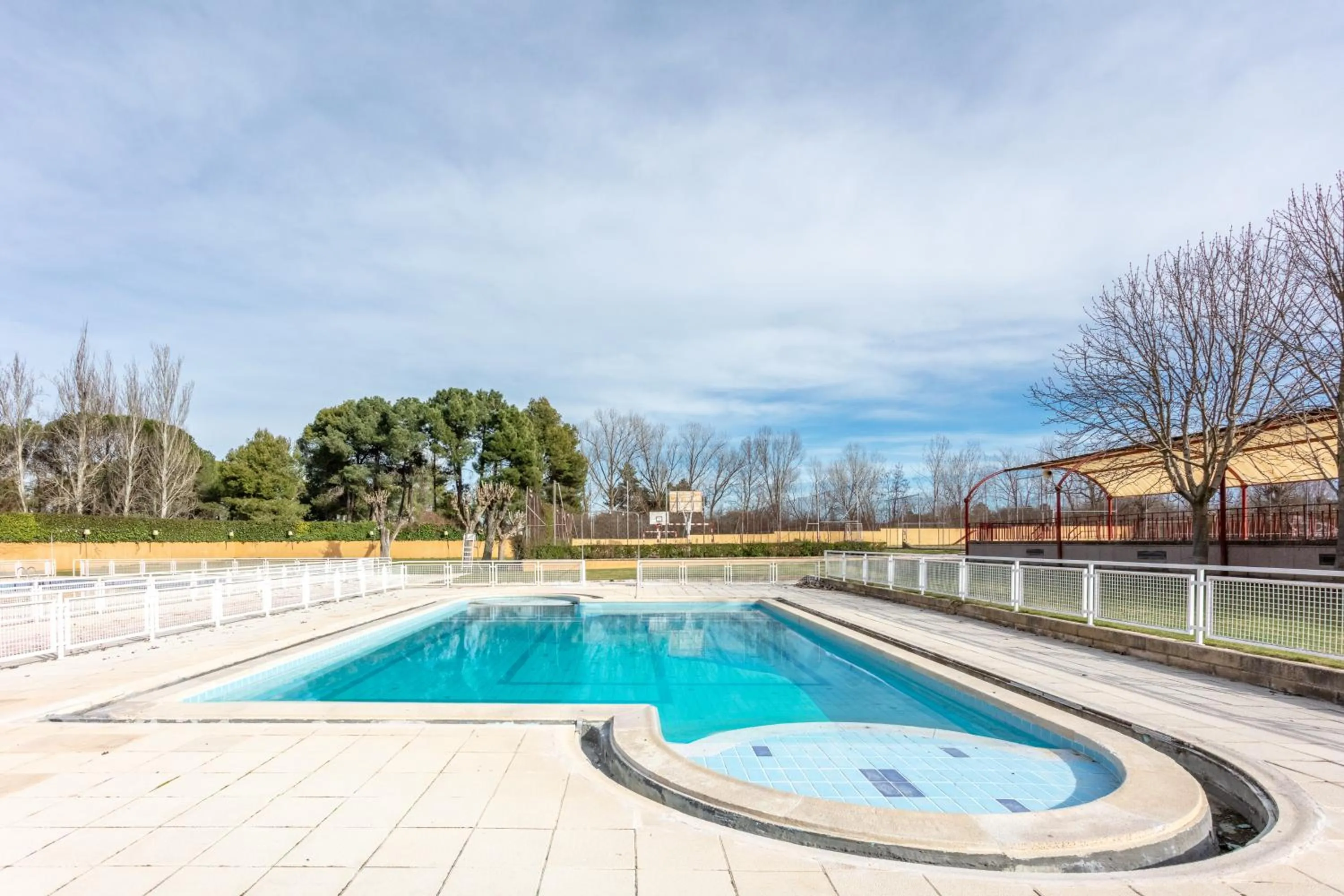 Swimming pool in Crisol Regio