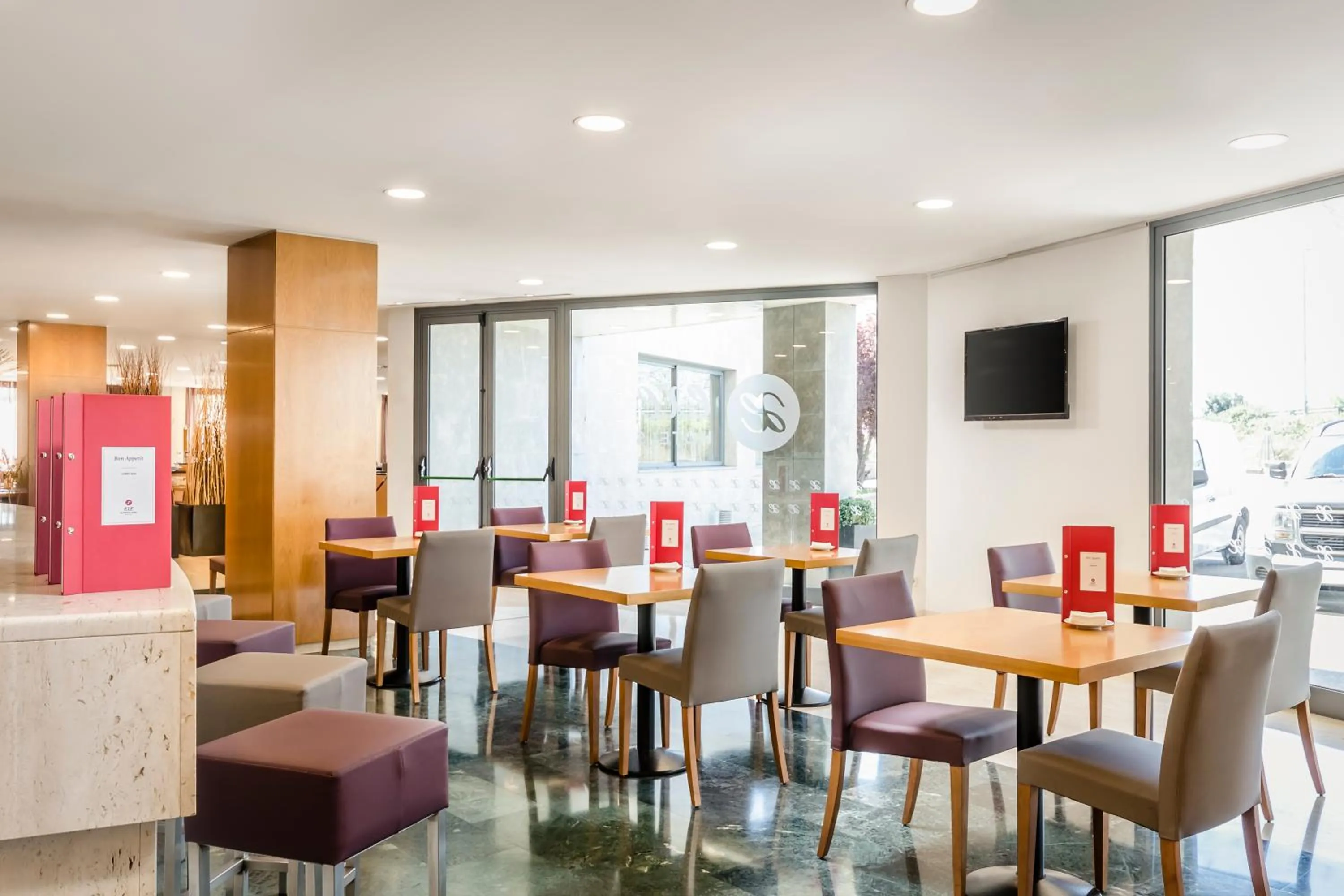 TV and multimedia in Exe Barbera Parc