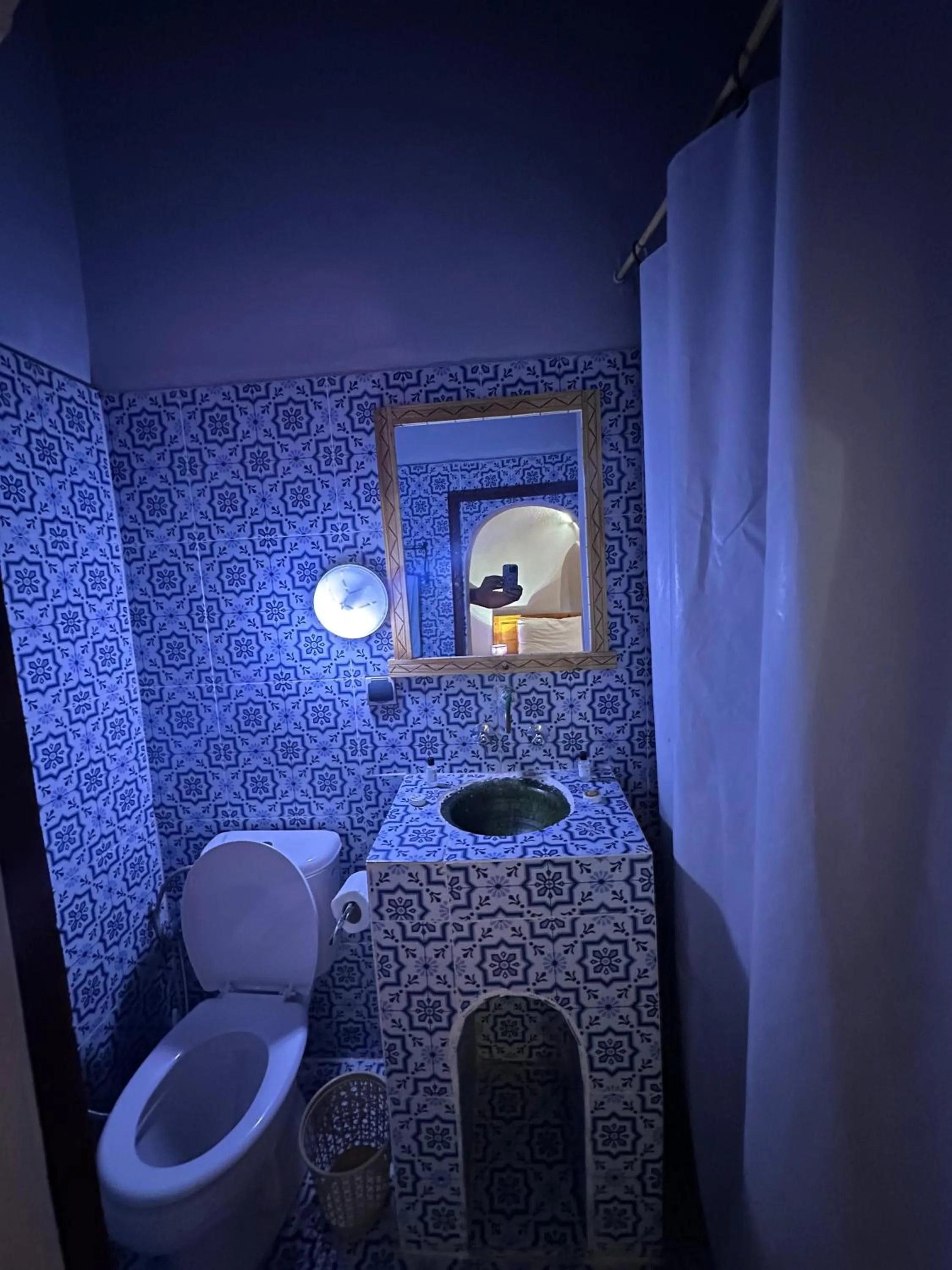 Shower in Riad Dar Zaouia