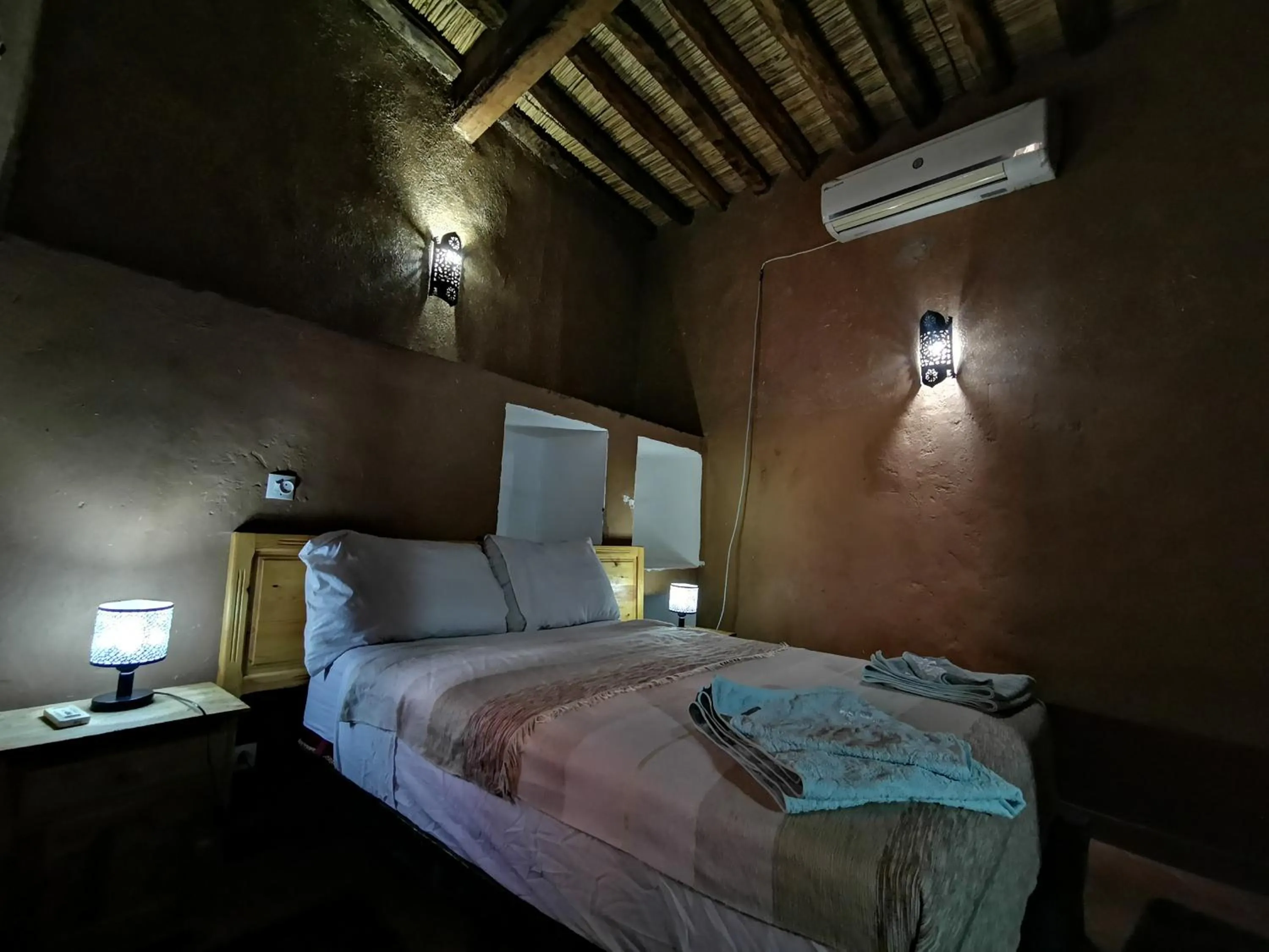 Photo of the whole room, Bed in Riad Dar Zaouia