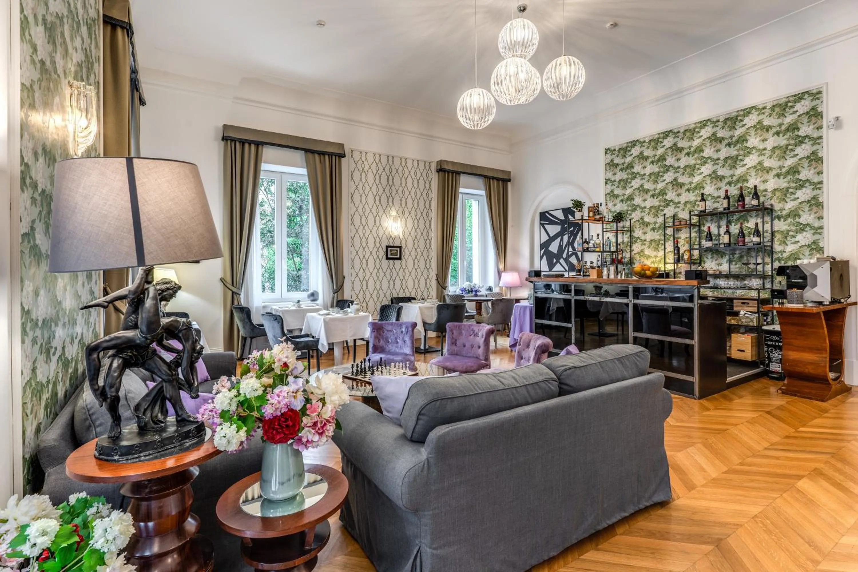 Living room in Mangili Garden Hotel