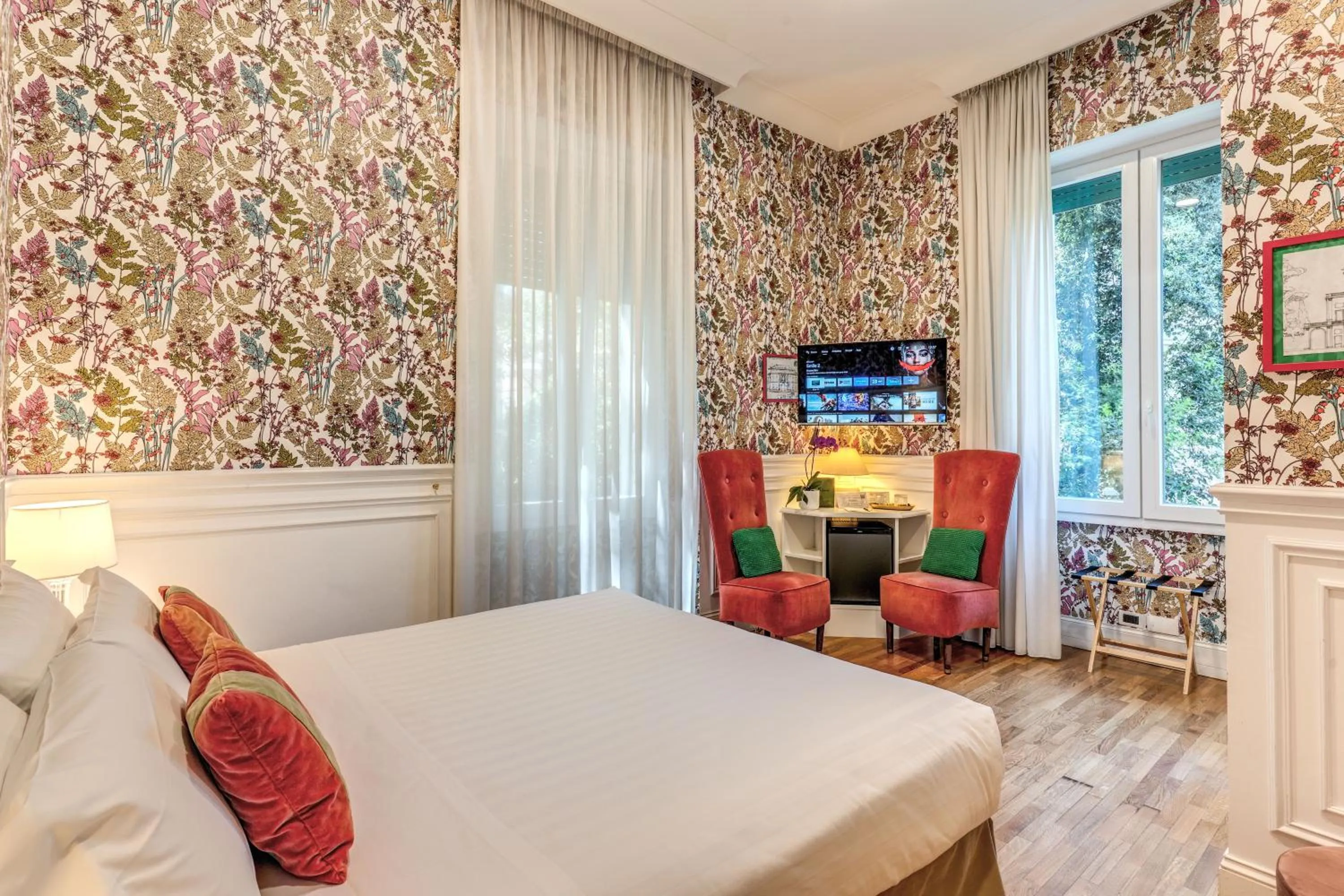 Photo of the whole room, Bed in Mangili Garden Hotel