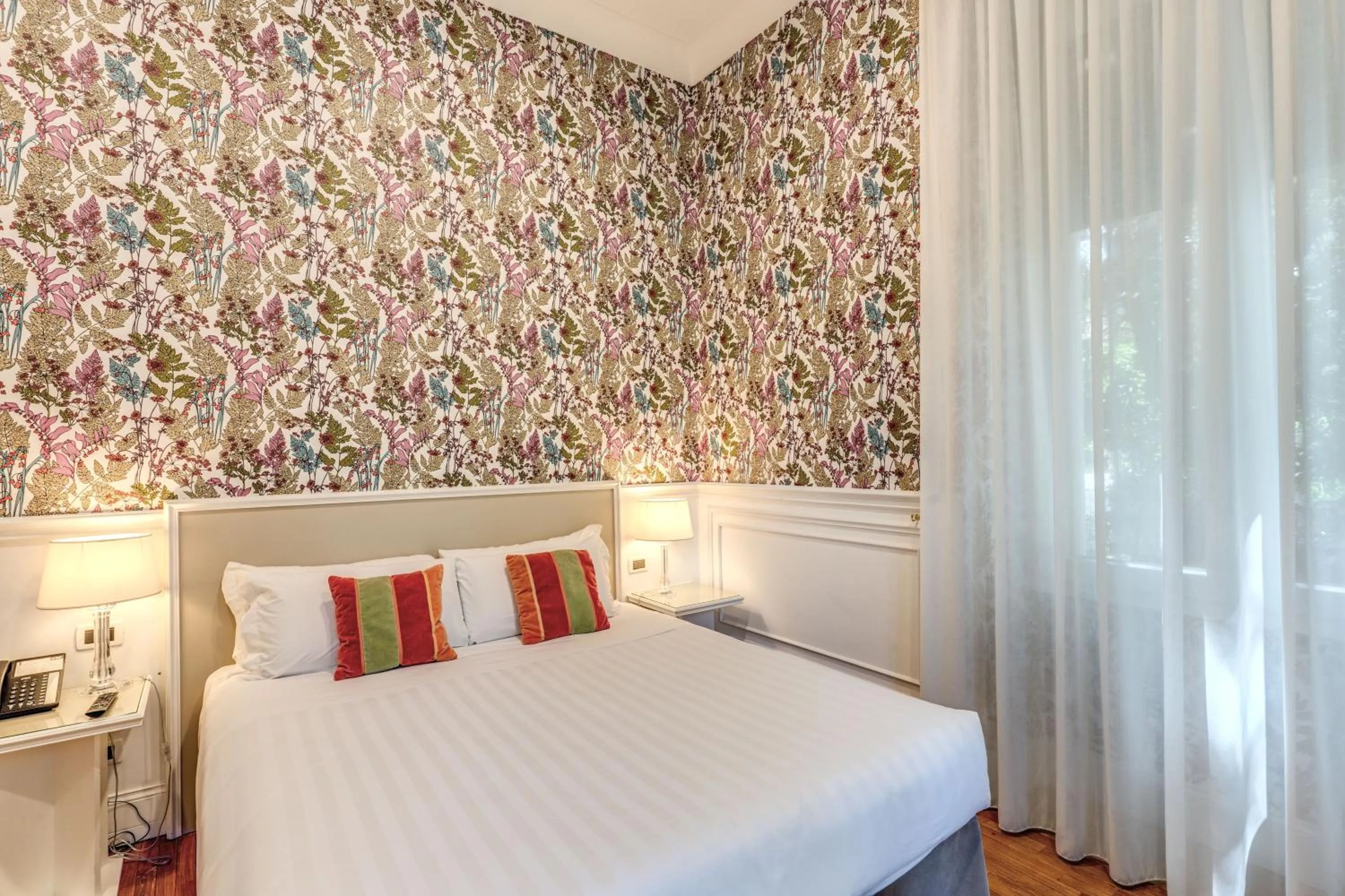 Photo of the whole room, Bed in Mangili Garden Hotel