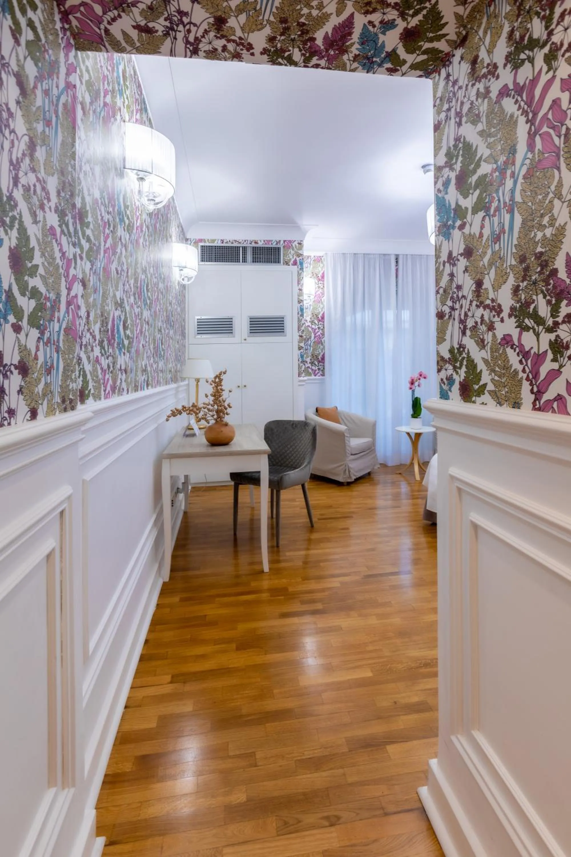 Bedroom in Mangili Garden Hotel