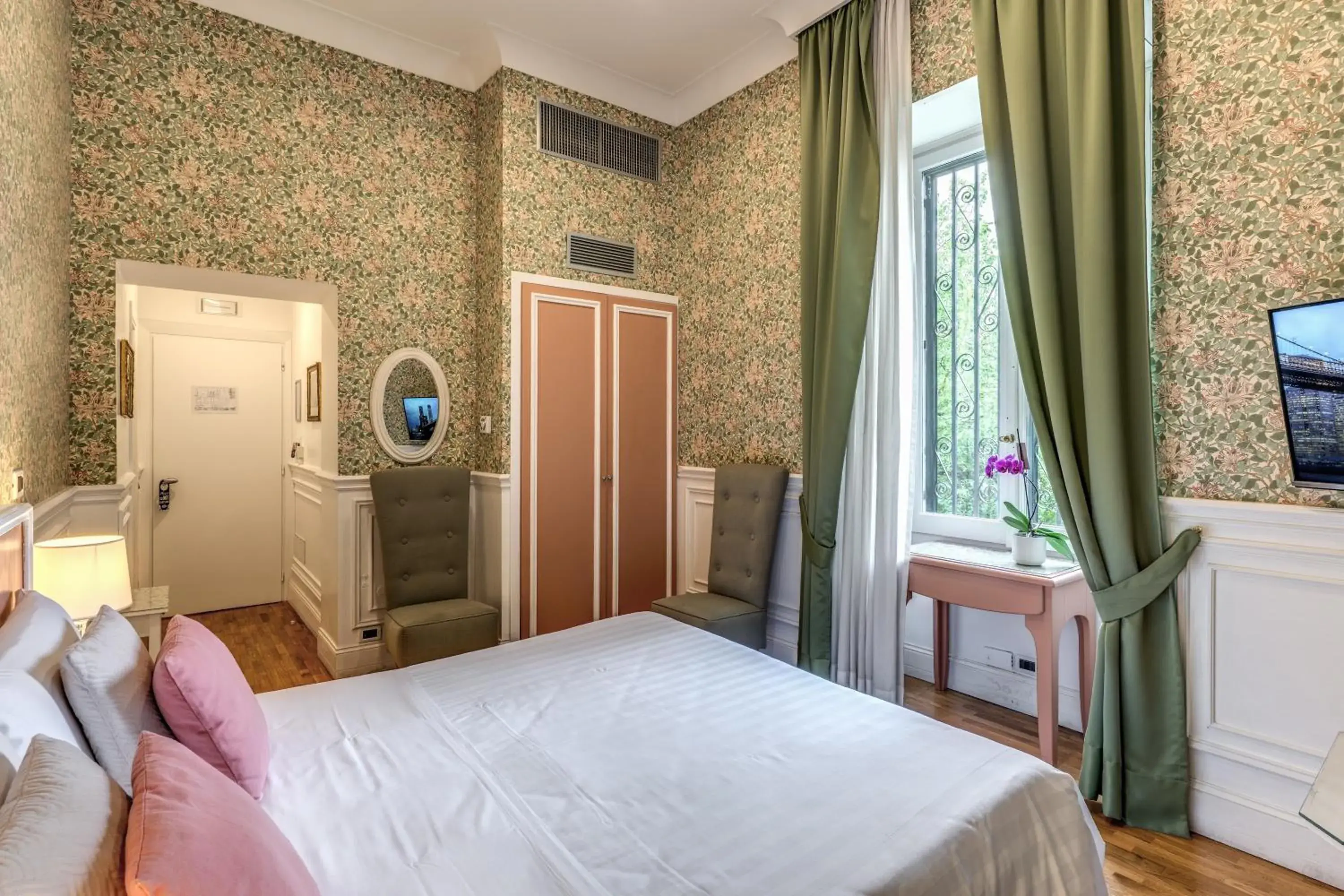 King Room with Garden View in Mangili Garden Hotel King Room with Garden View in Mangili Garden Hotel