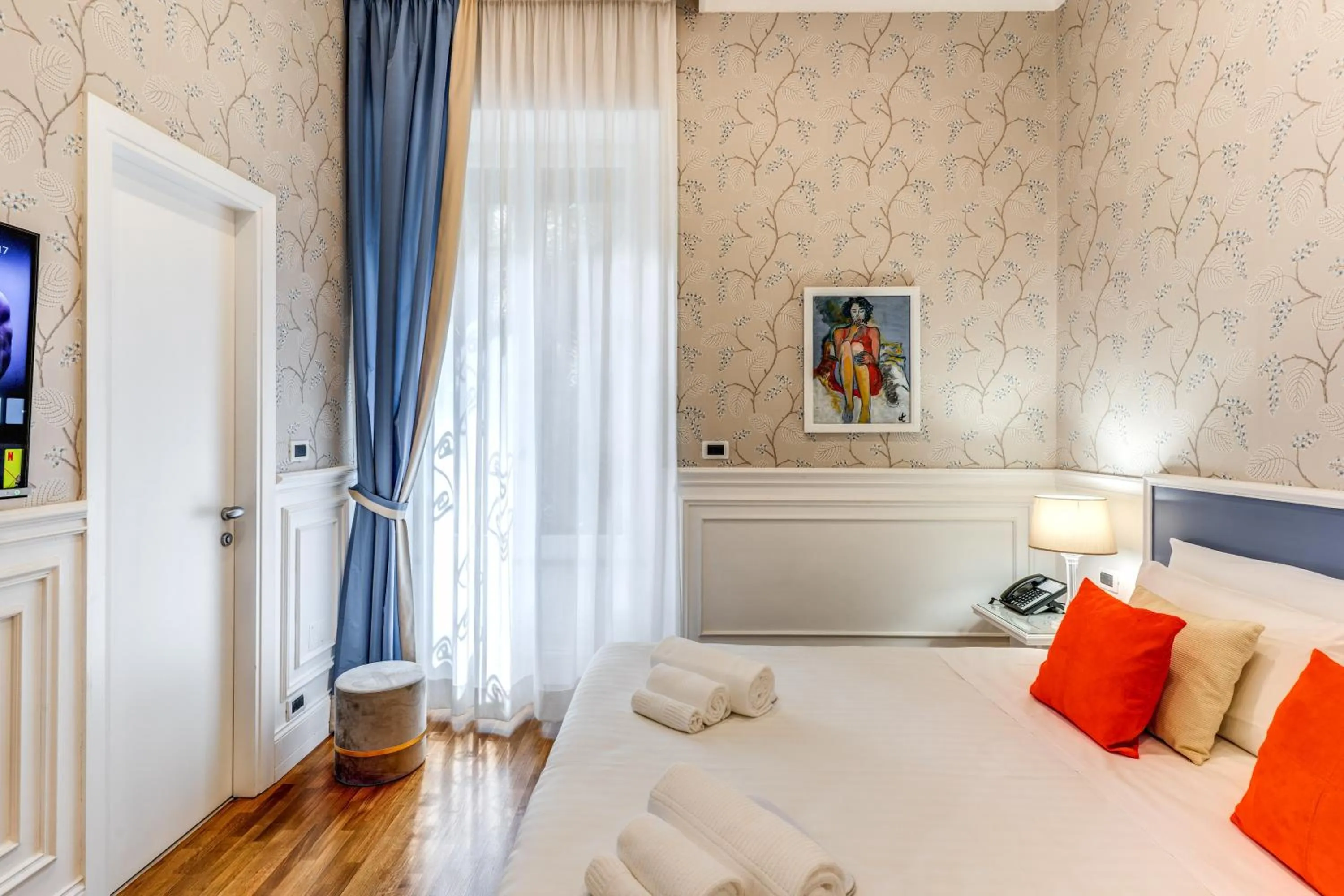 Photo of the whole room, Bed in Mangili Garden Hotel