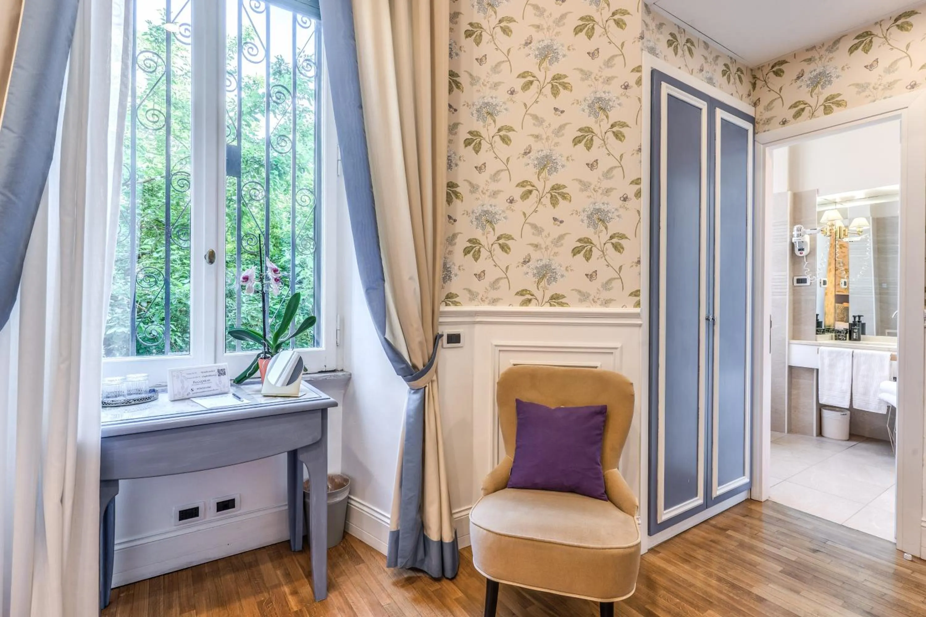 Bedroom in Mangili Garden Hotel