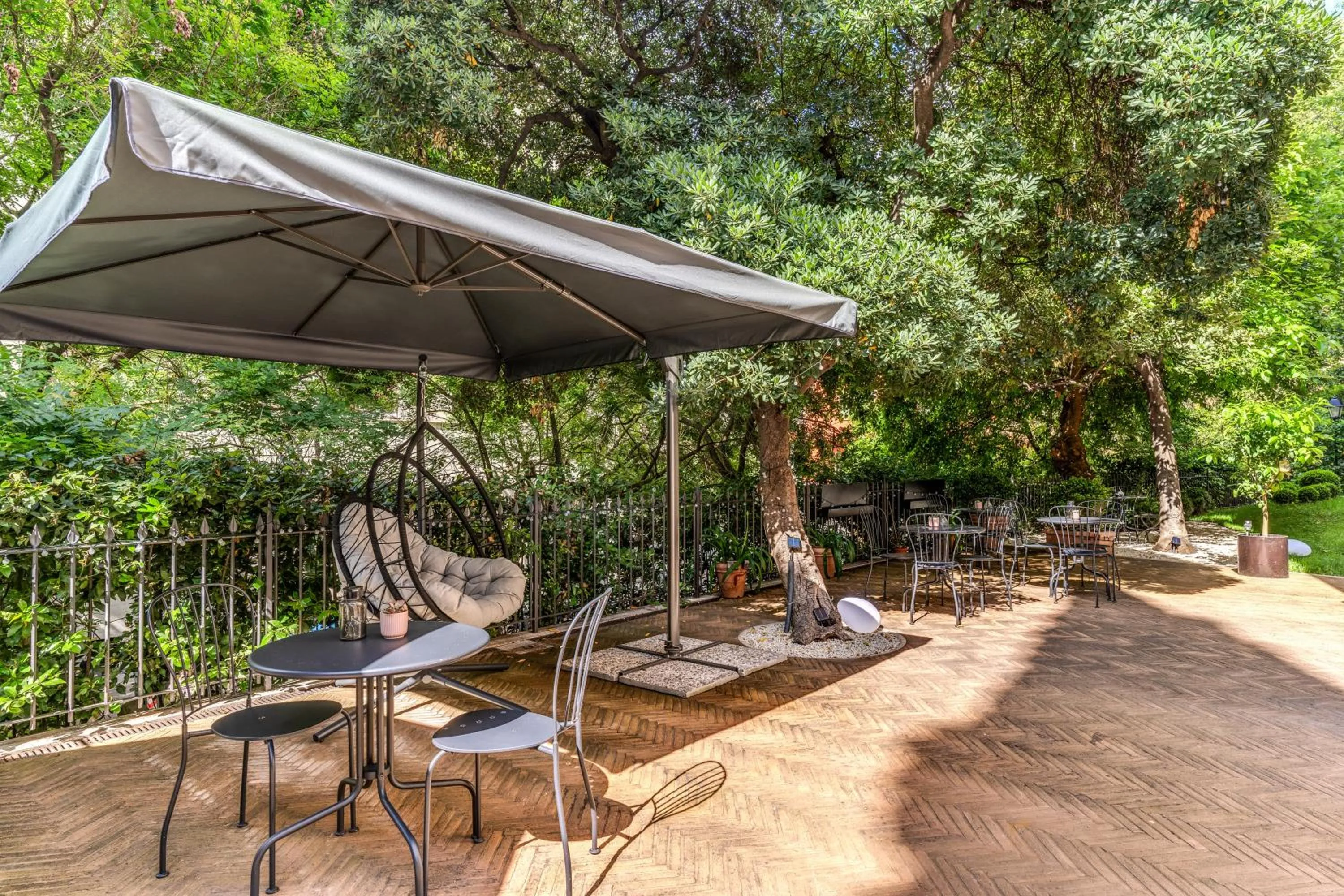 Garden in Mangili Garden Hotel