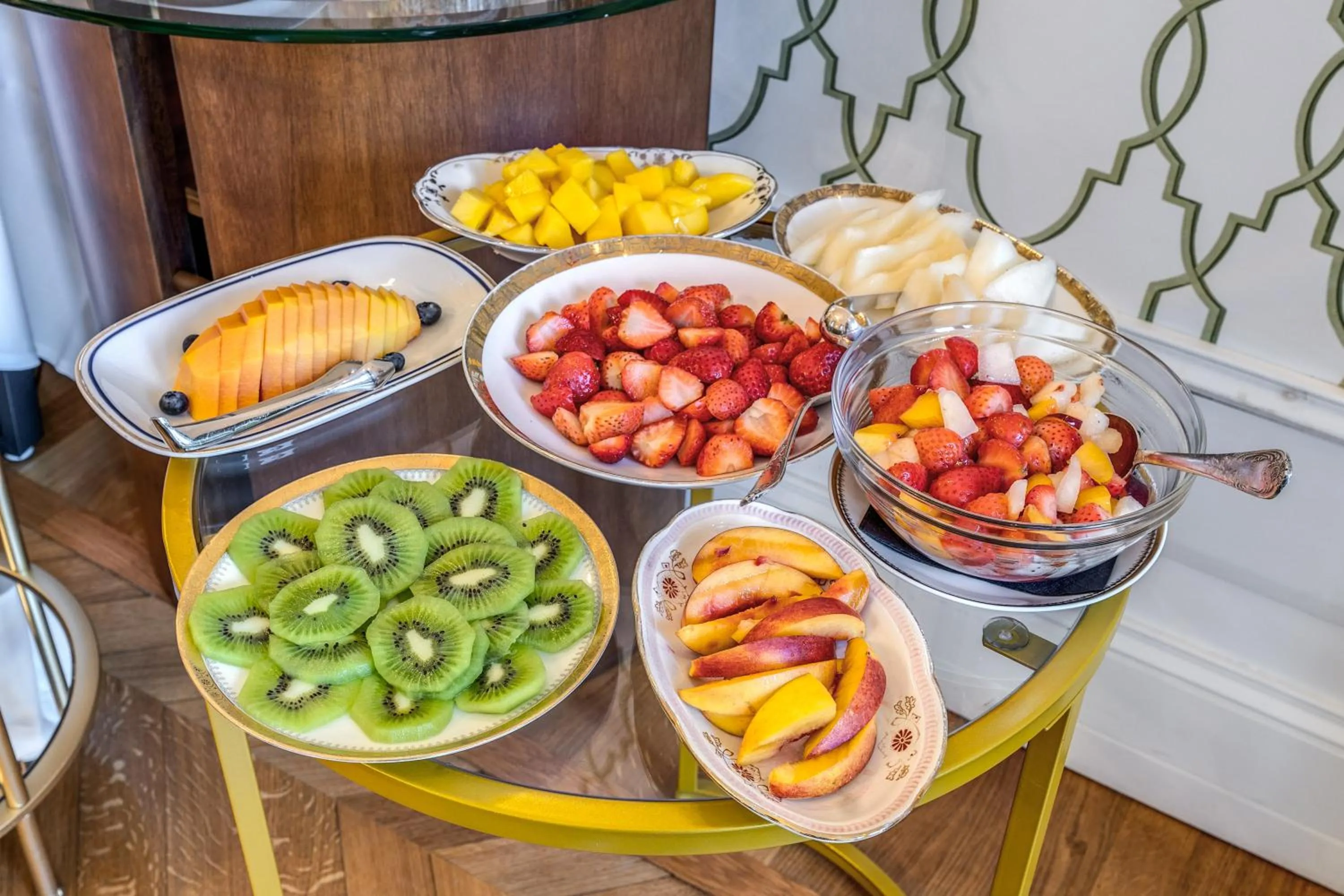 Breakfast in Mangili Garden Hotel