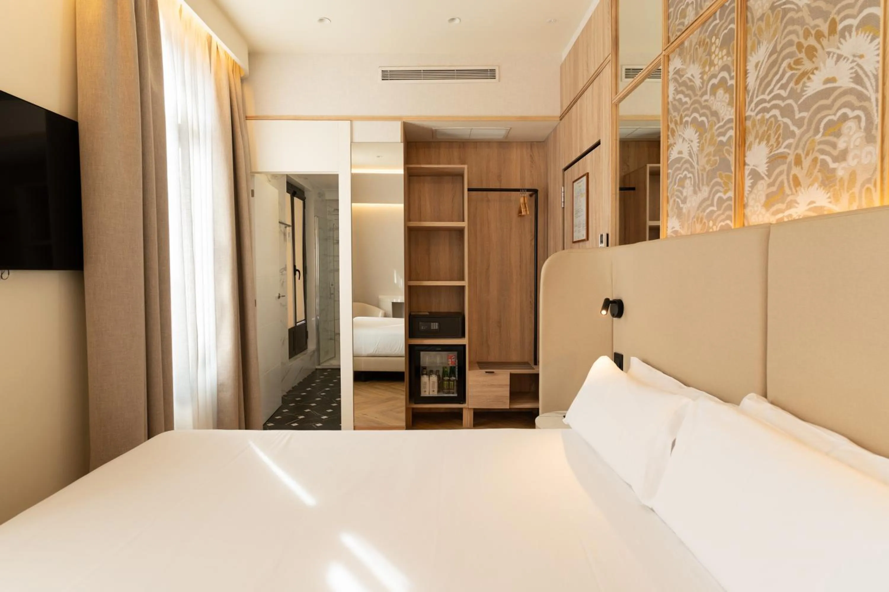 Bedroom, Bed in Petit Palace Chueca