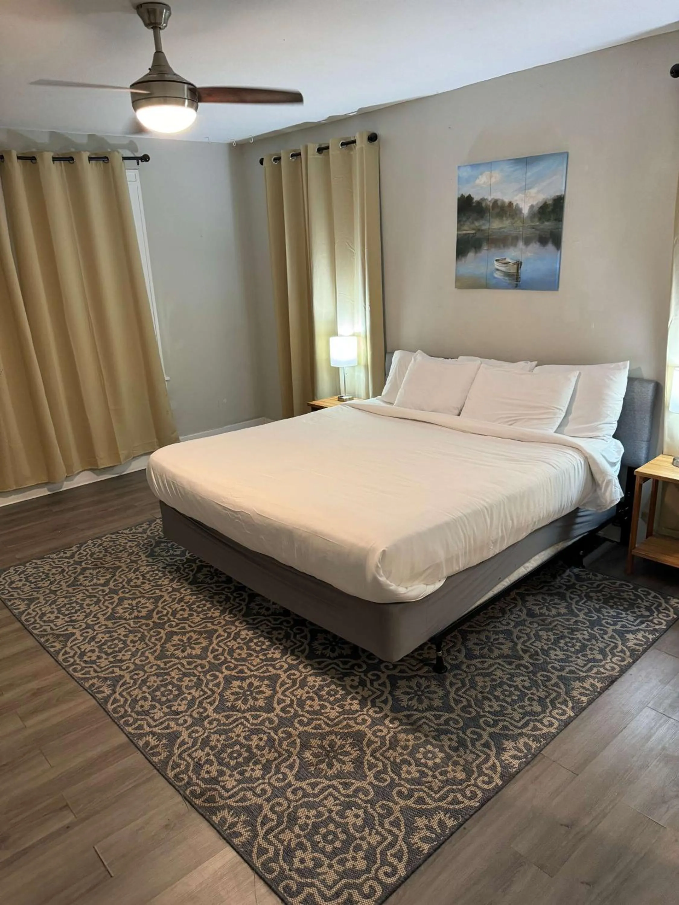 Bed in Modern Cottage on Michigan