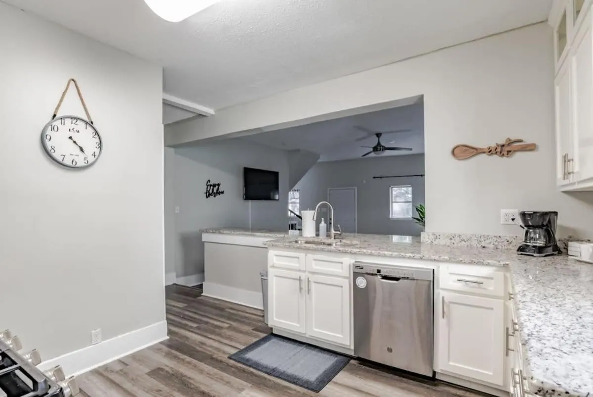 Modern Cottage on Michigan