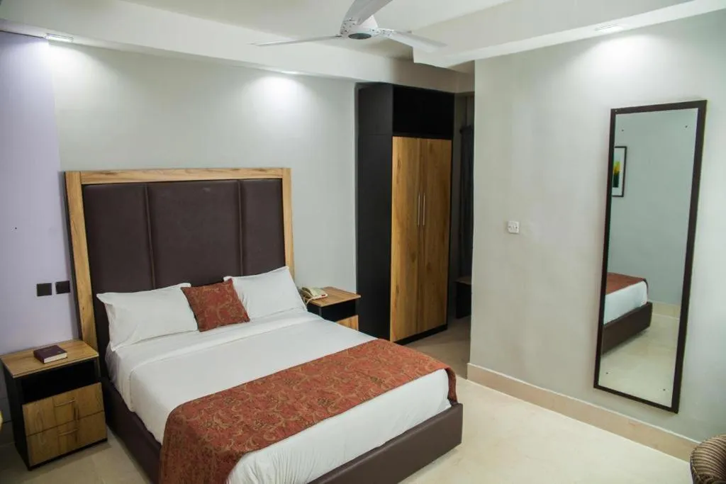 Bedroom, Bed in G61 Hotel