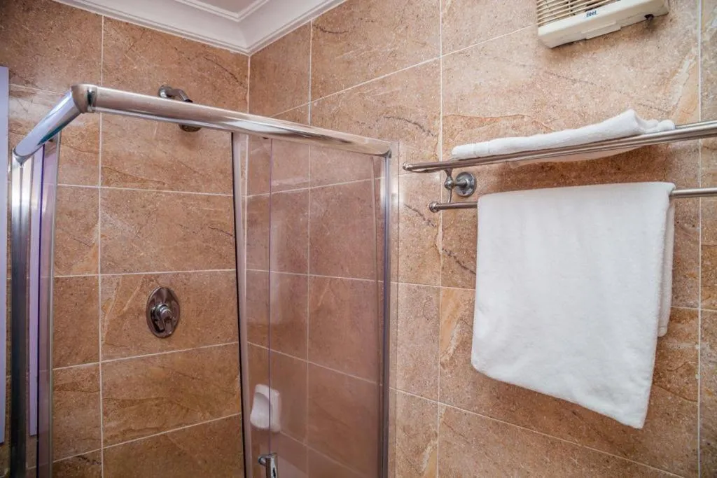 Bathroom in G61 Hotel