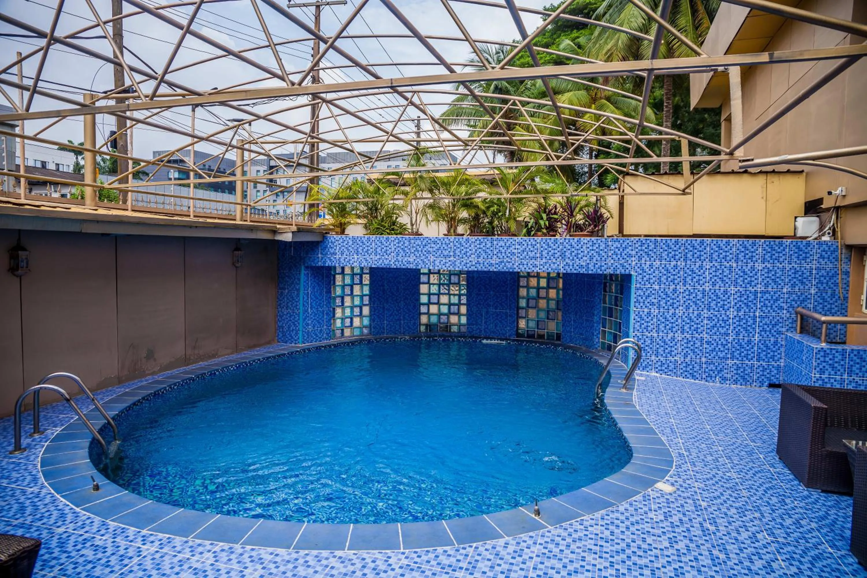 Swimming pool in G61 Hotel