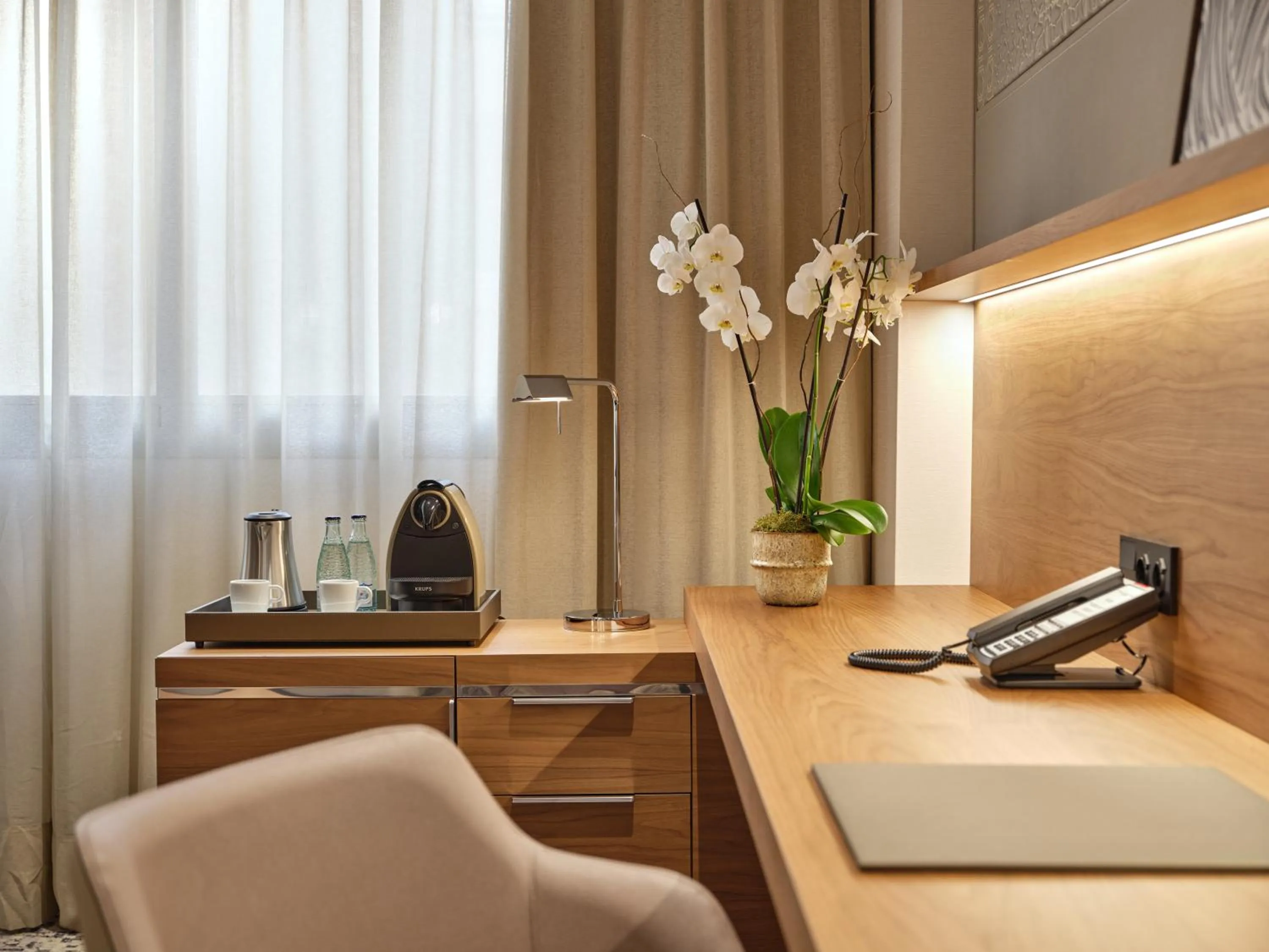 Photo of the whole room in InterContinental Barcelona by IHG