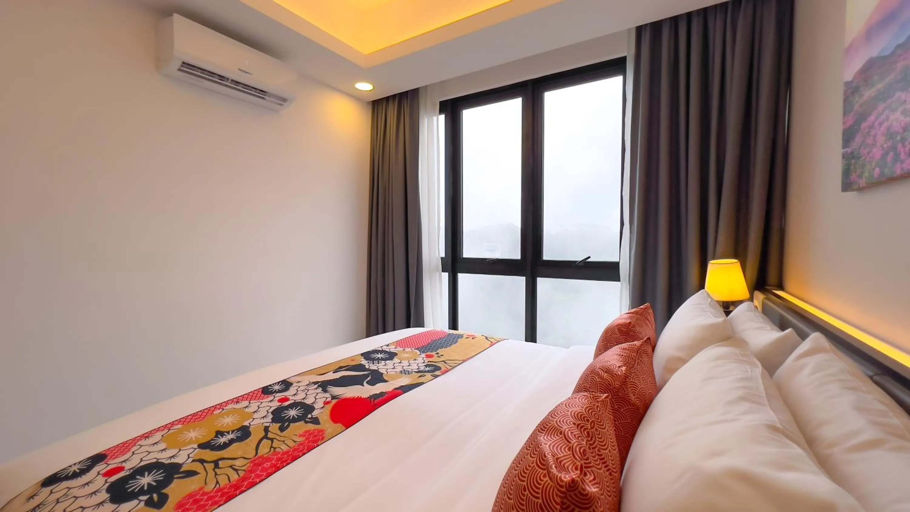 Bed in The Yanné, Onsen Hotel