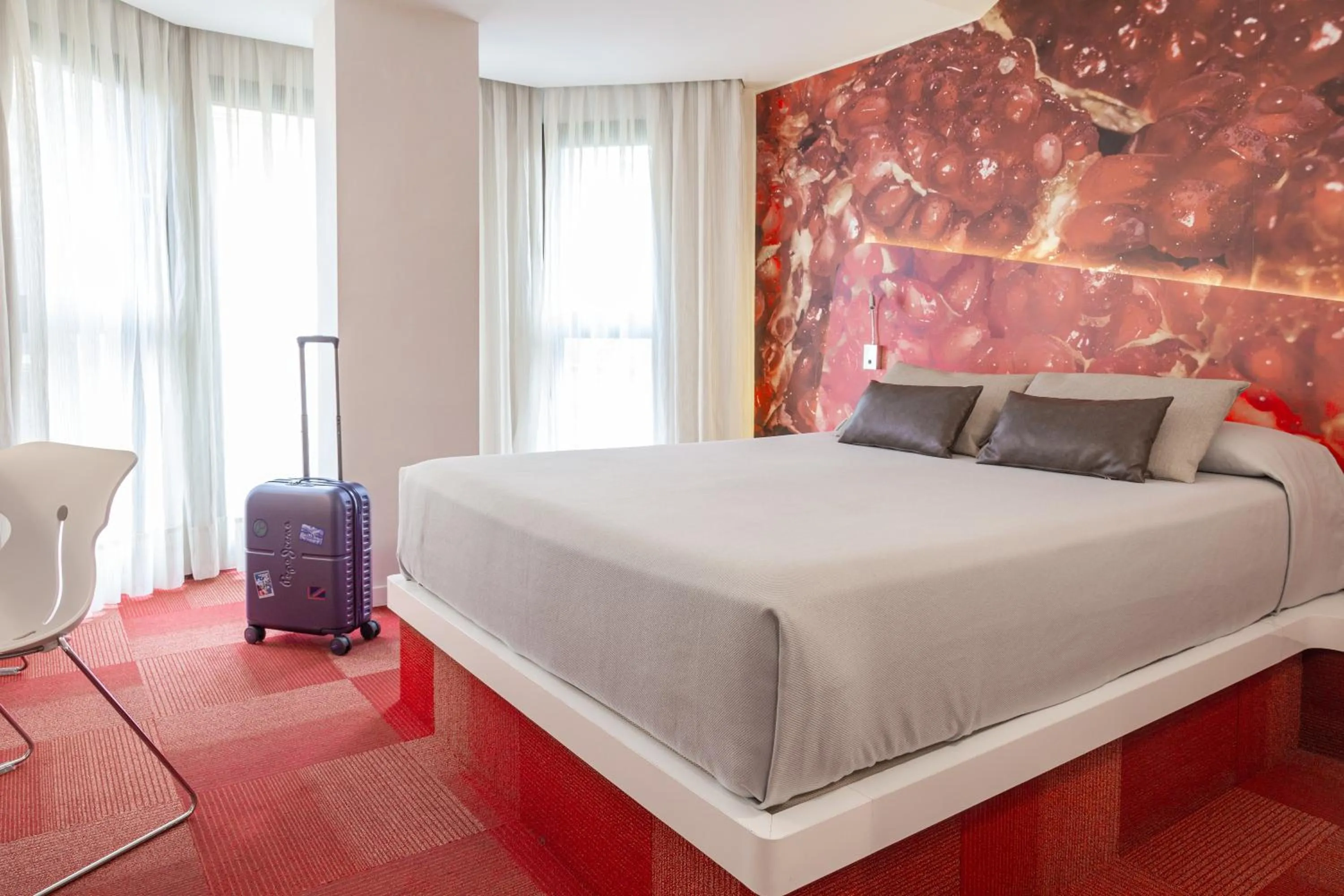 Photo of the whole room, Bed in Hotel Maciá Granada Five Senses Rooms & Suites