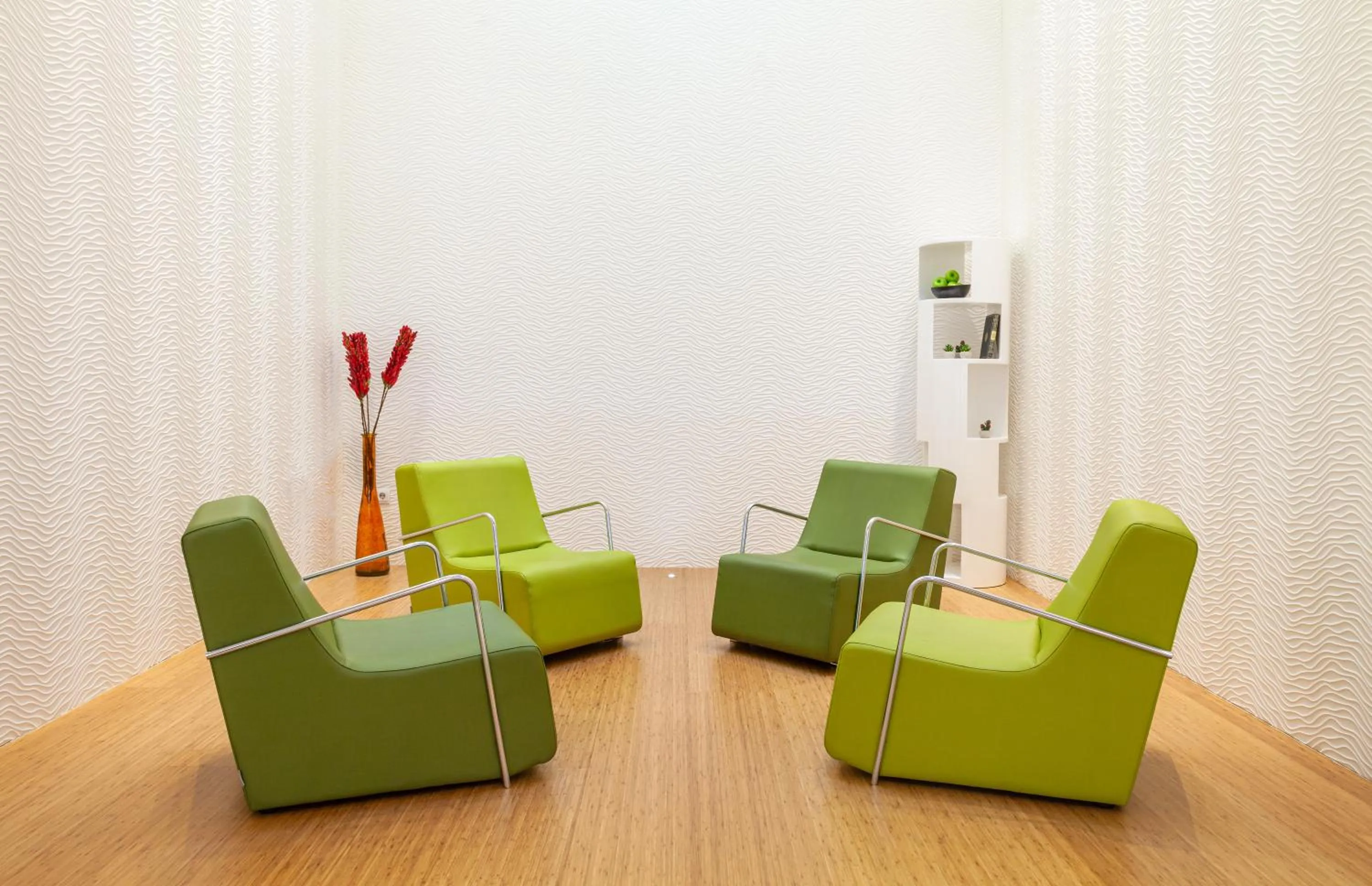 Lobby or reception in Hotel Maciá Granada Five Senses Rooms & Suites