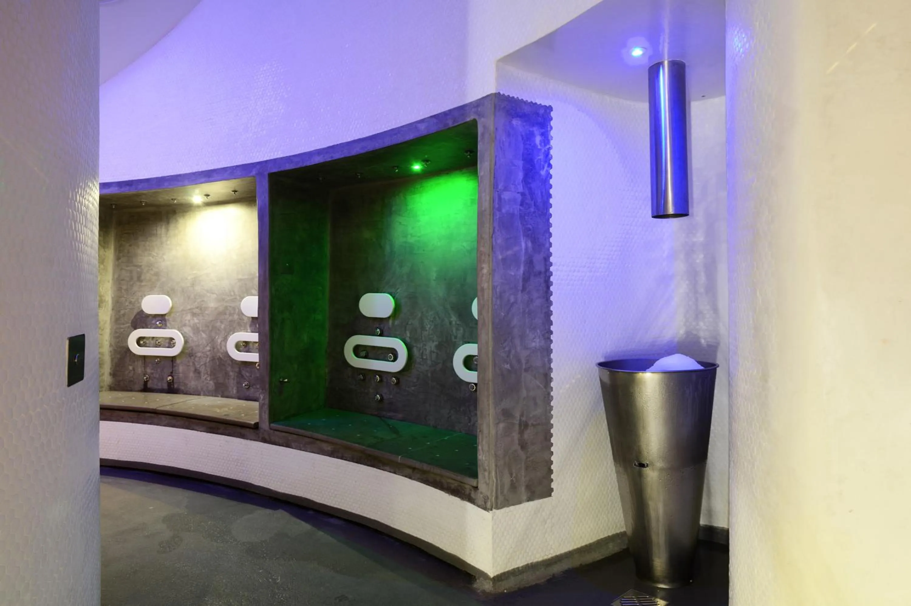 Spa and wellness centre/facilities in Hotel Maciá Granada Five Senses Rooms & Suites