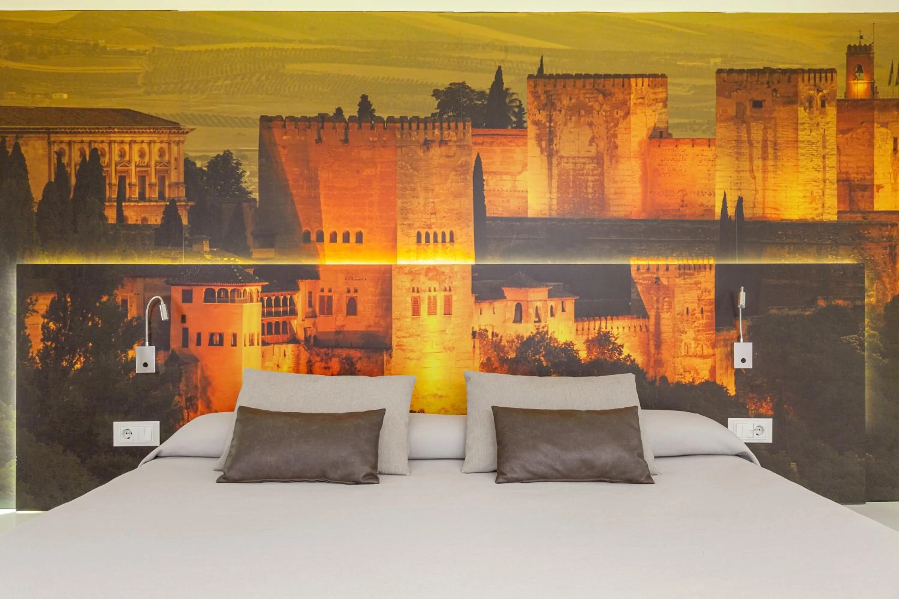 Bed in Hotel Maciá Granada Five Senses Rooms & Suites