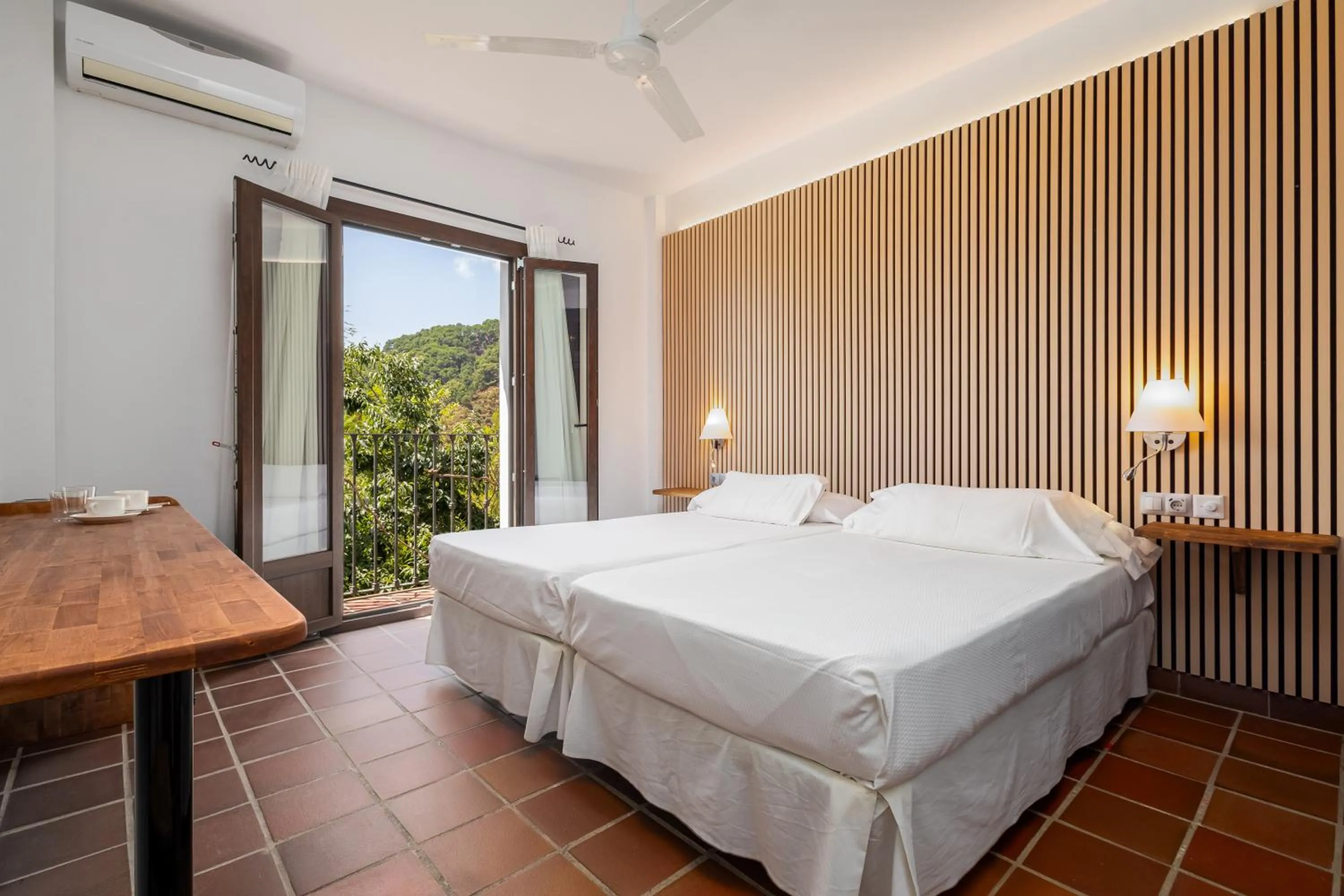 Bed in Cerro de Hijar