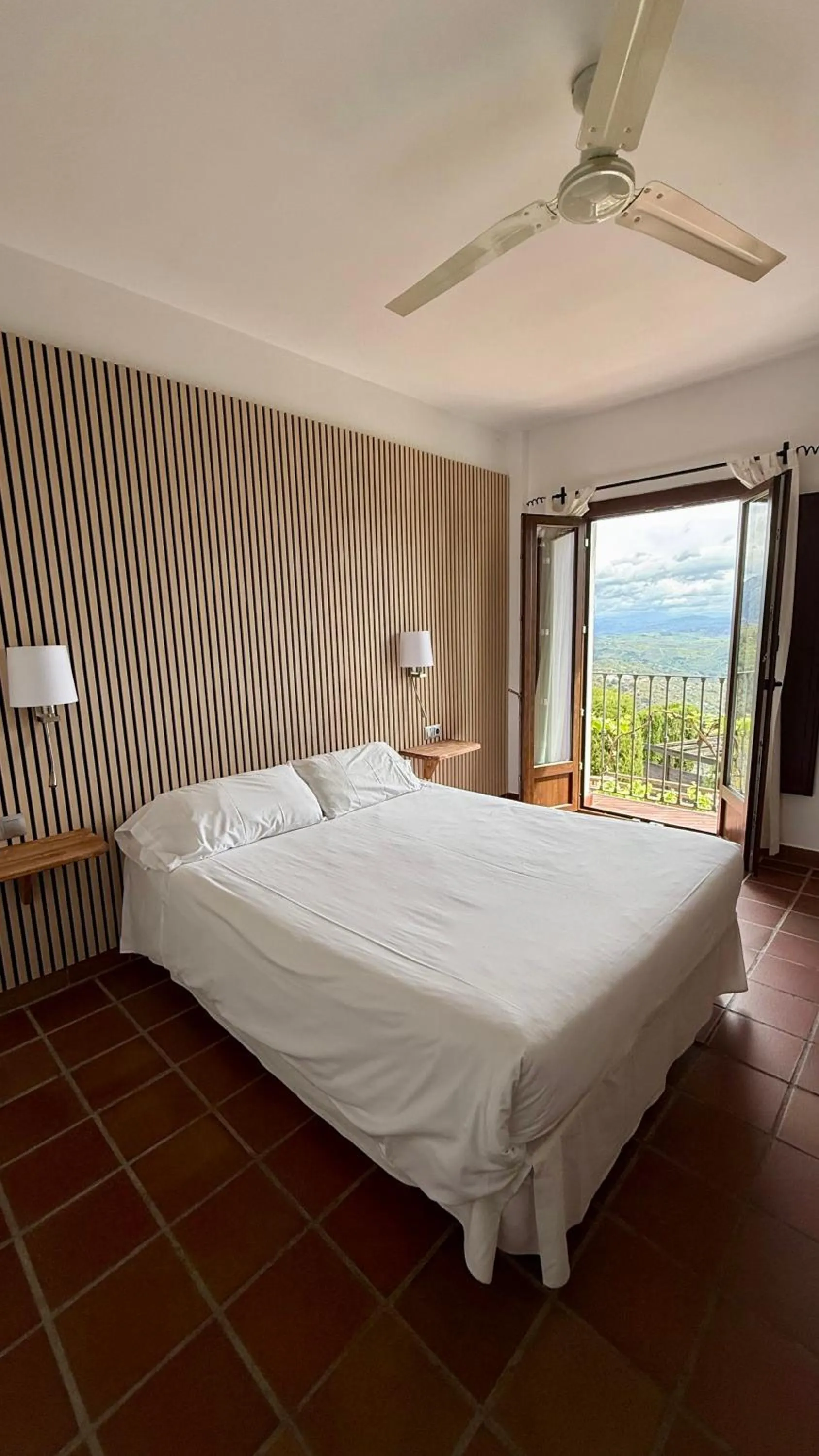 Bed in Cerro de Hijar