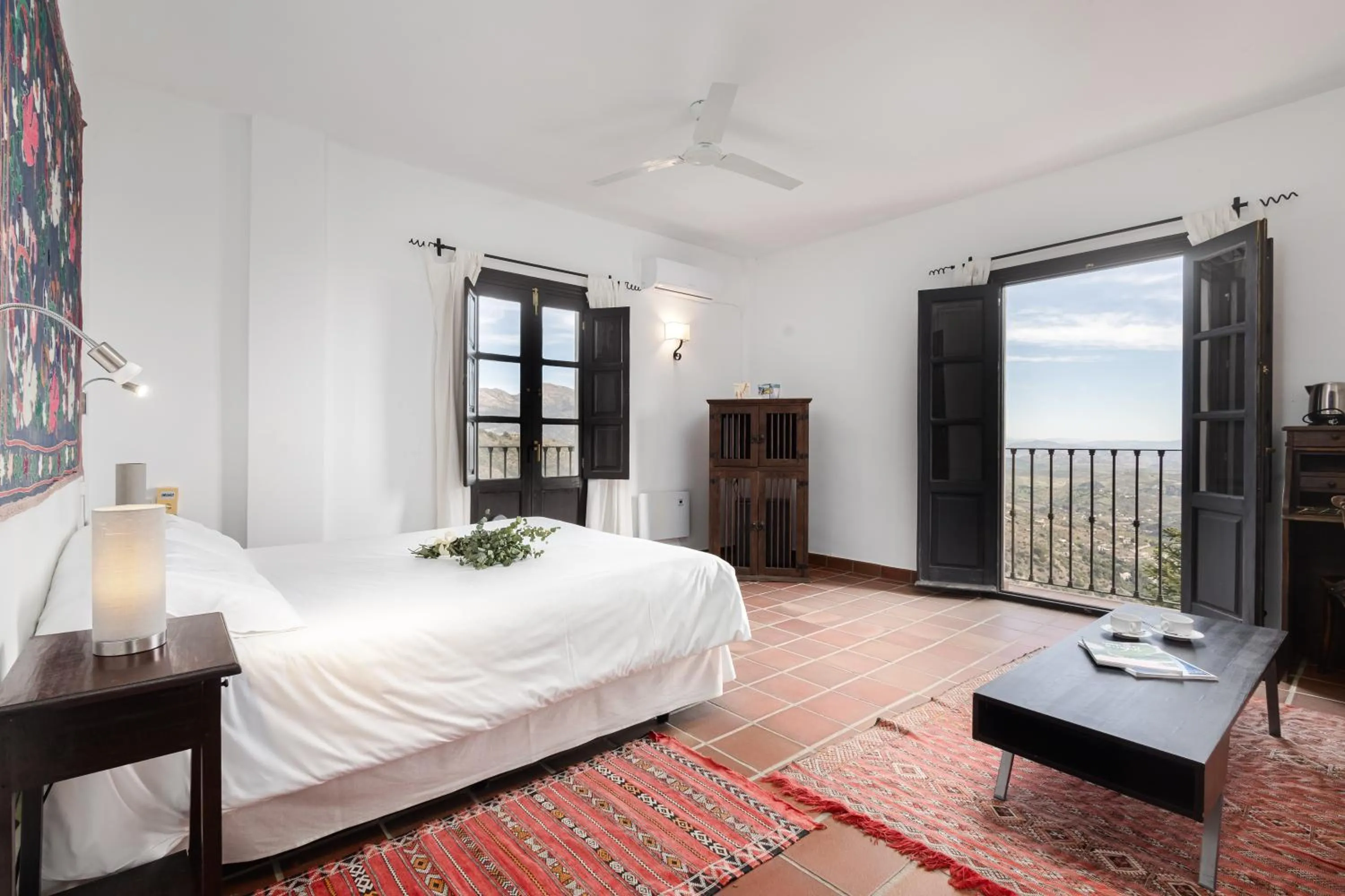 Photo of the whole room, Bed in Cerro de Hijar