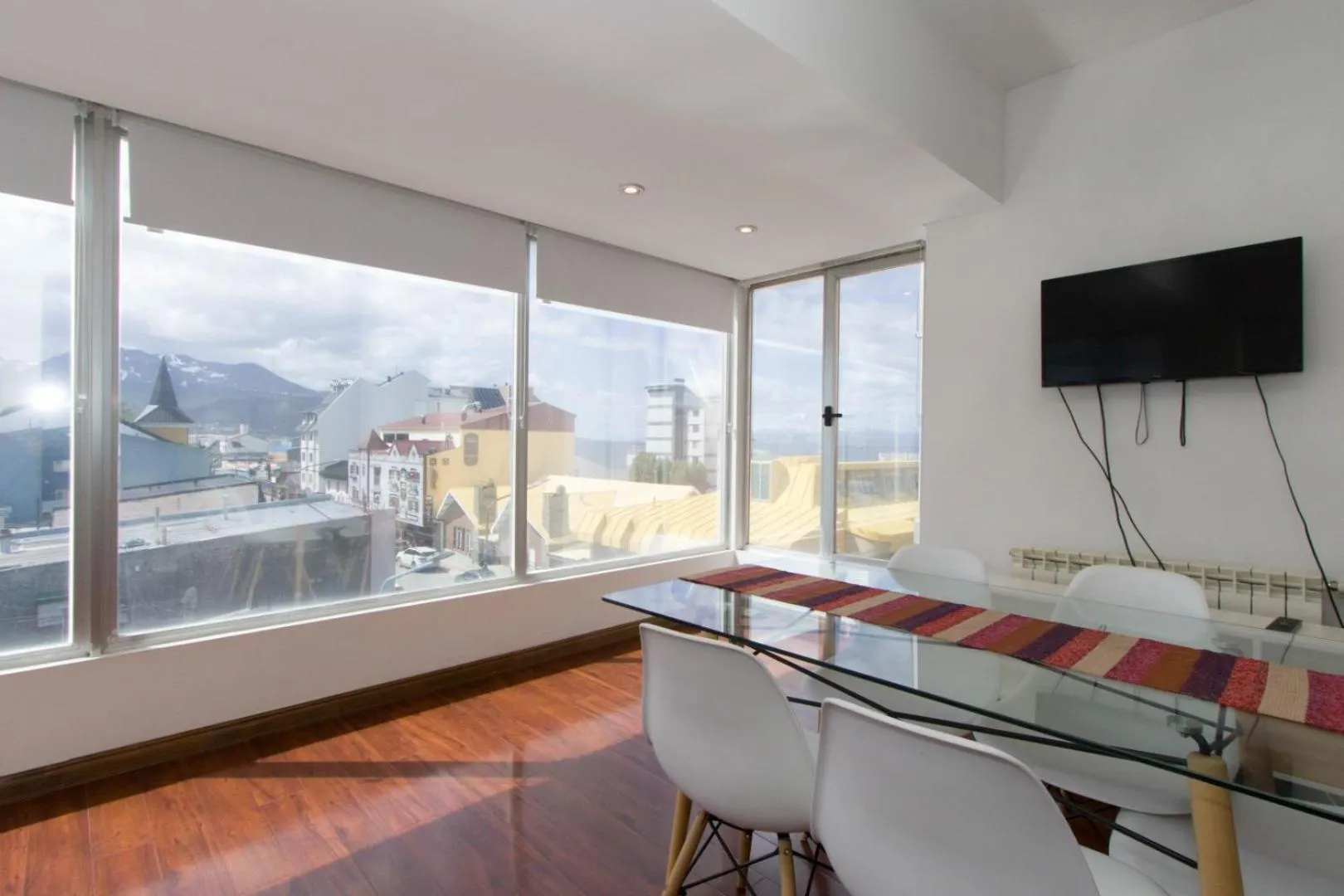 Dining area in Tower Apartamentos