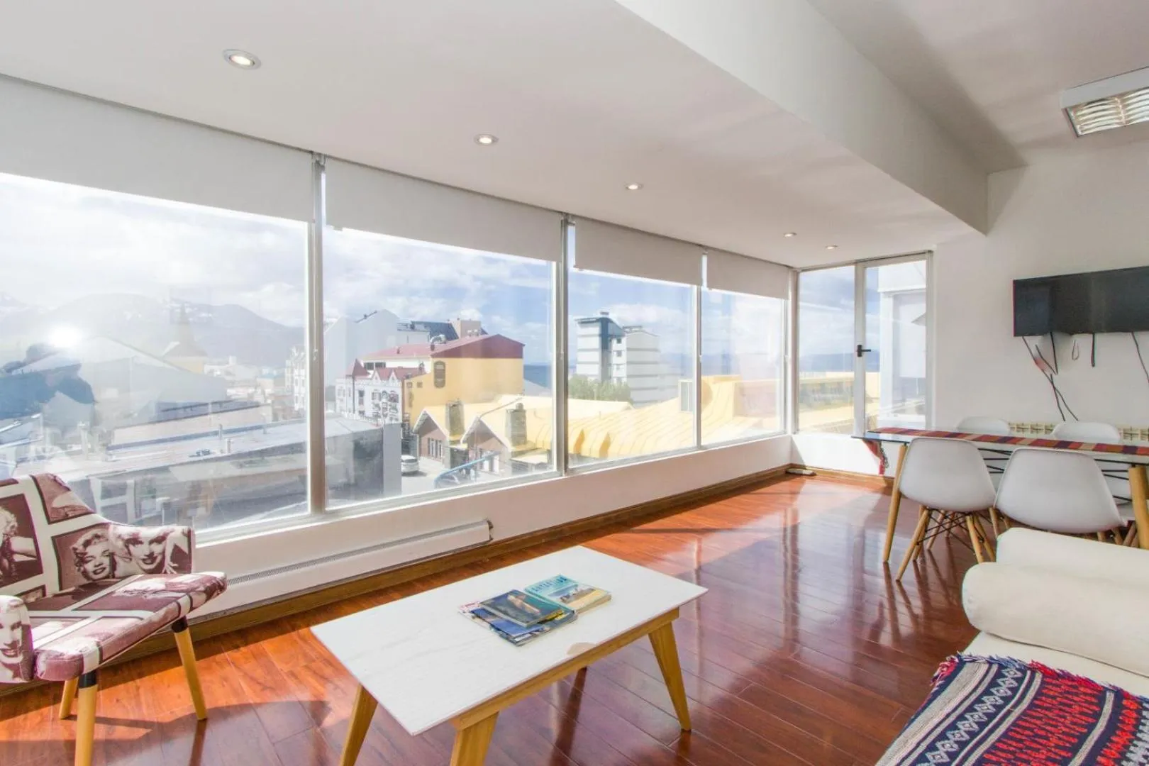 City view in Tower Apartamentos