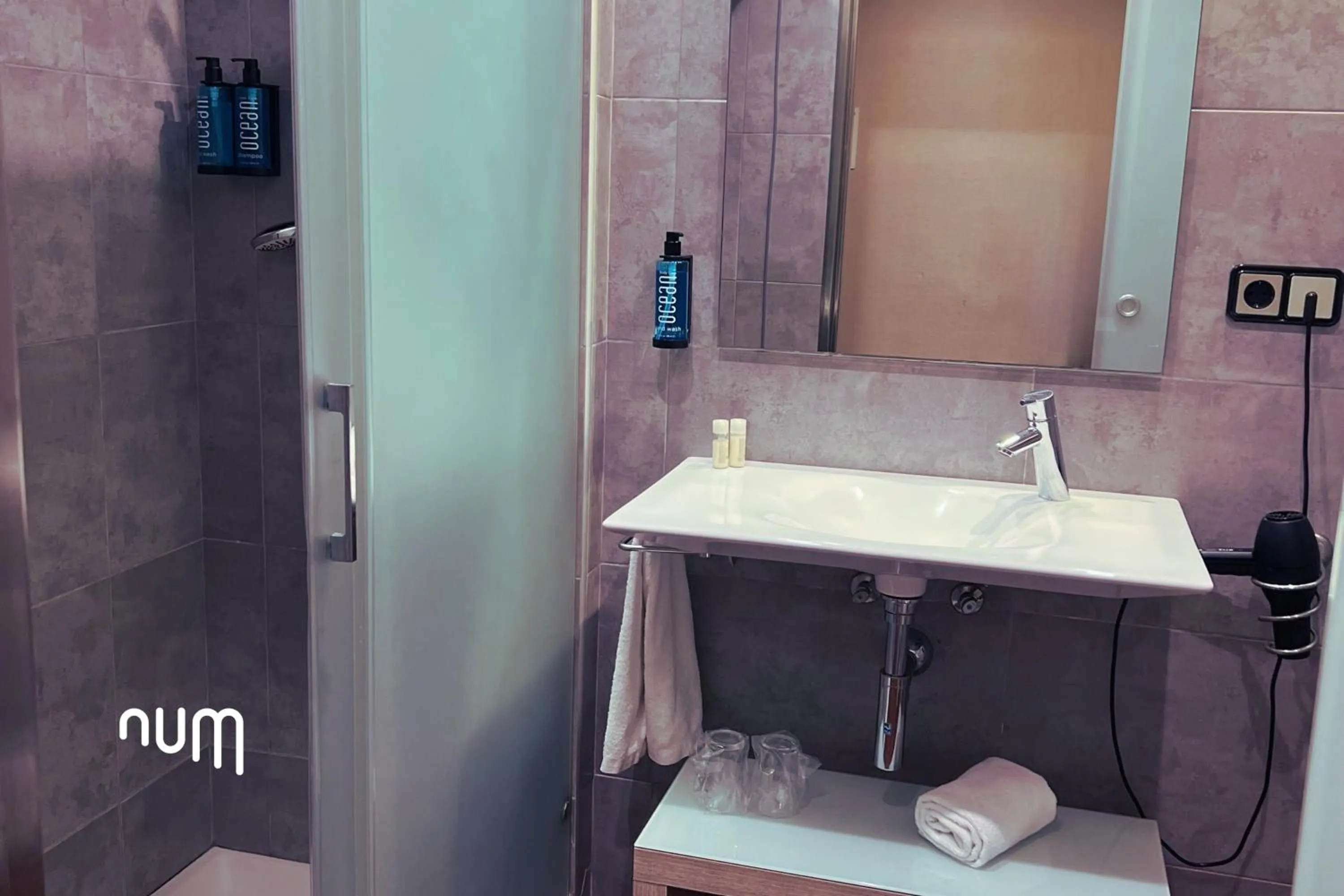 Bathroom in Regente Aragón Gastronómico