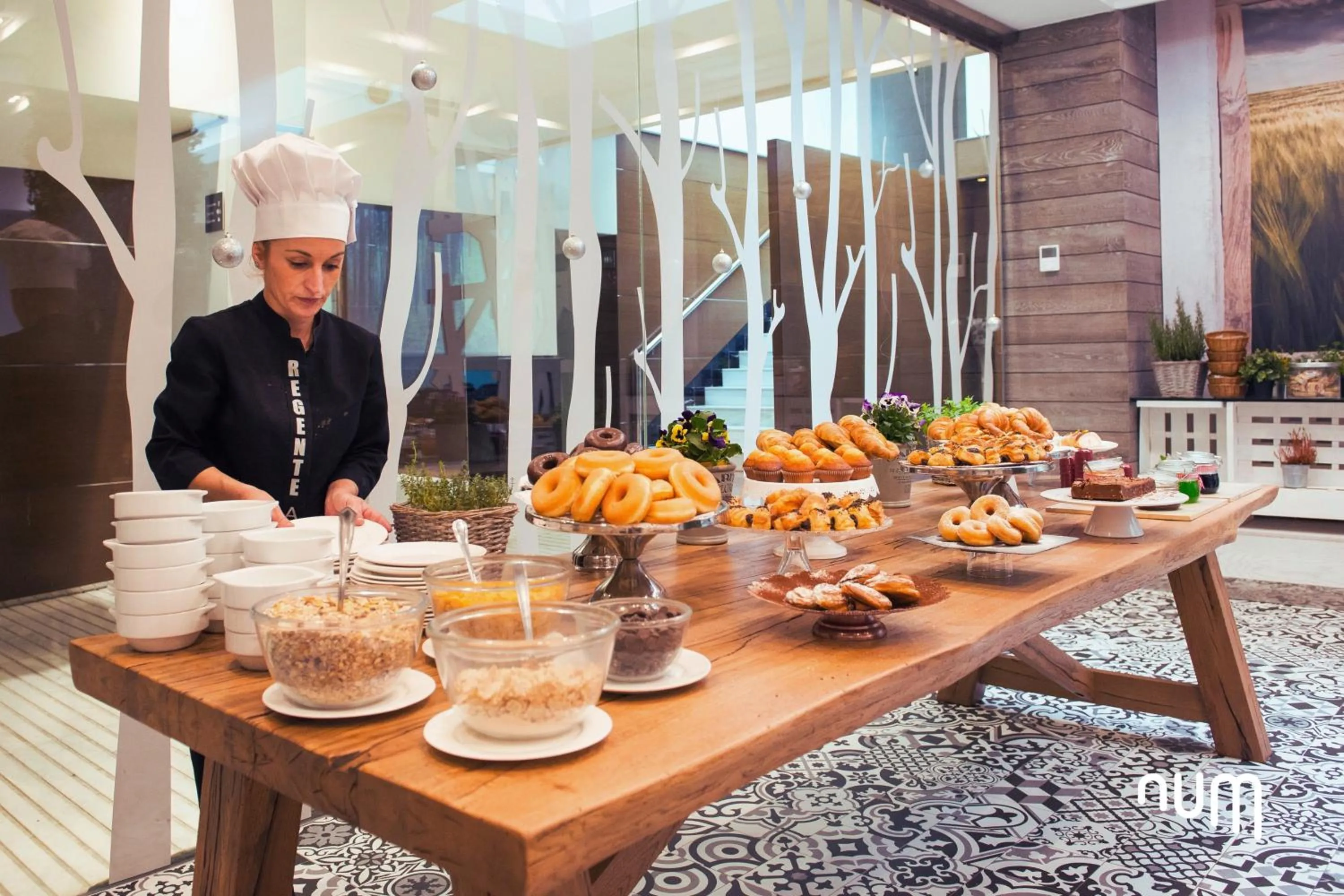 Buffet breakfast in Regente Aragón Gastronómico