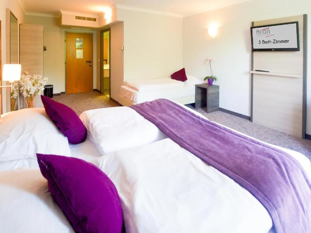 Triple Room in 24hours Apartment Hotel