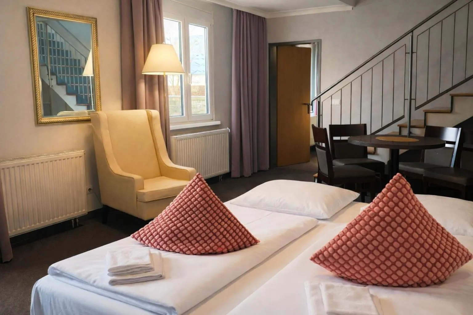 Photo of the whole room, Bed in 24hours Apartment Hotel