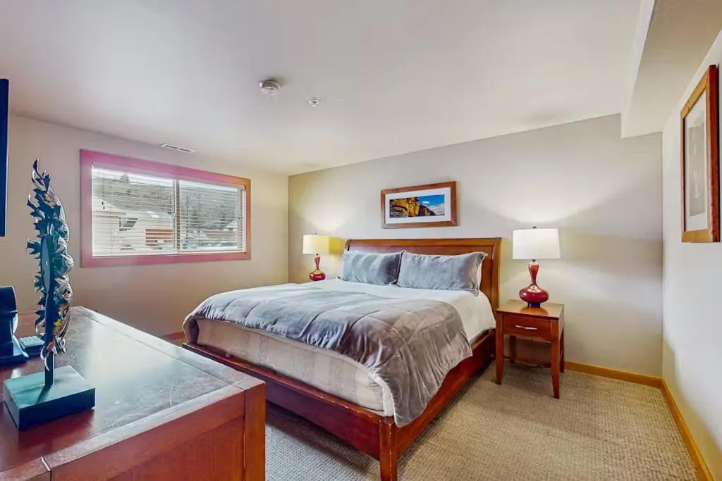 Bed in Driftin' Cabanas