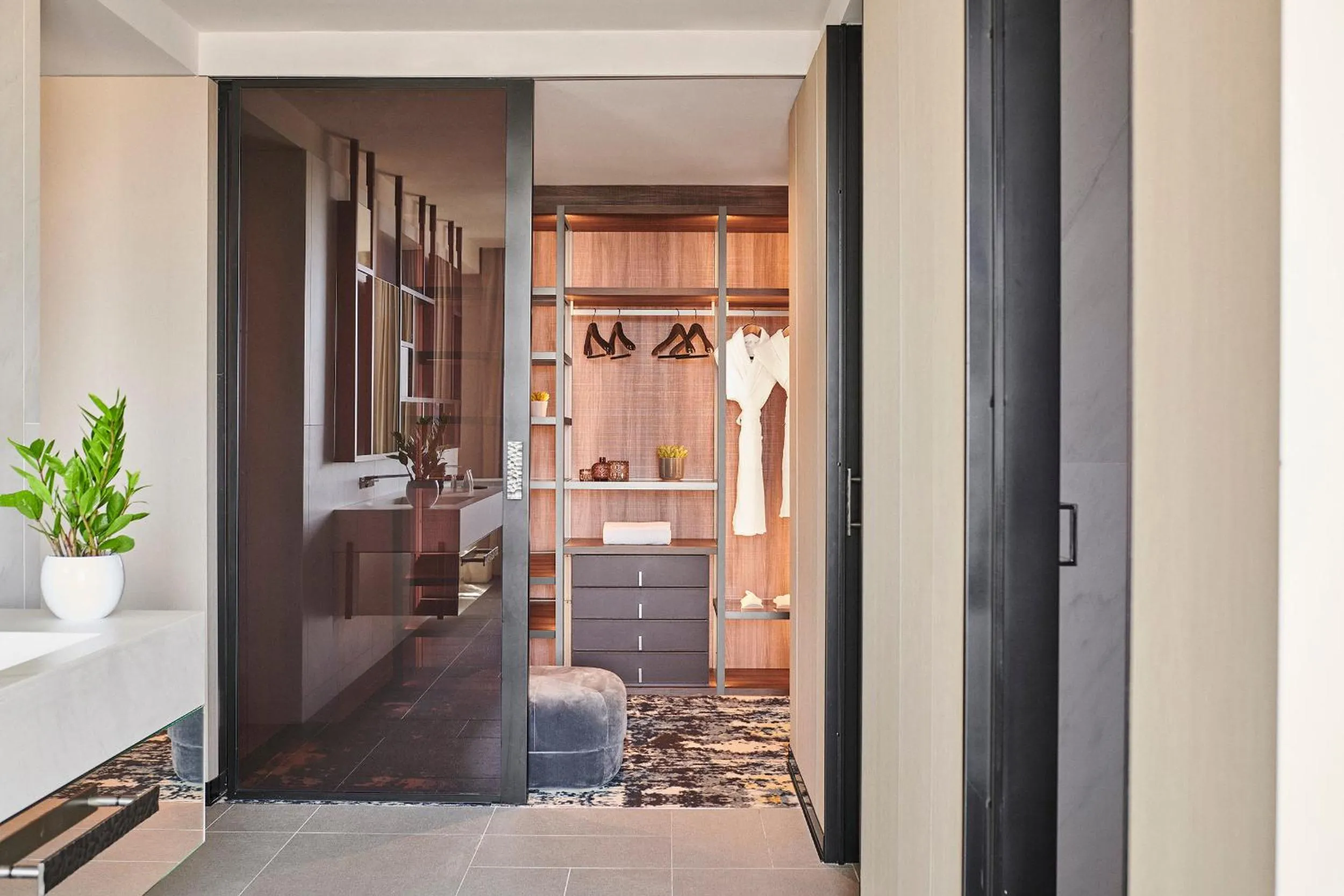 Photo of the whole room in Grand Hyatt Barcelona