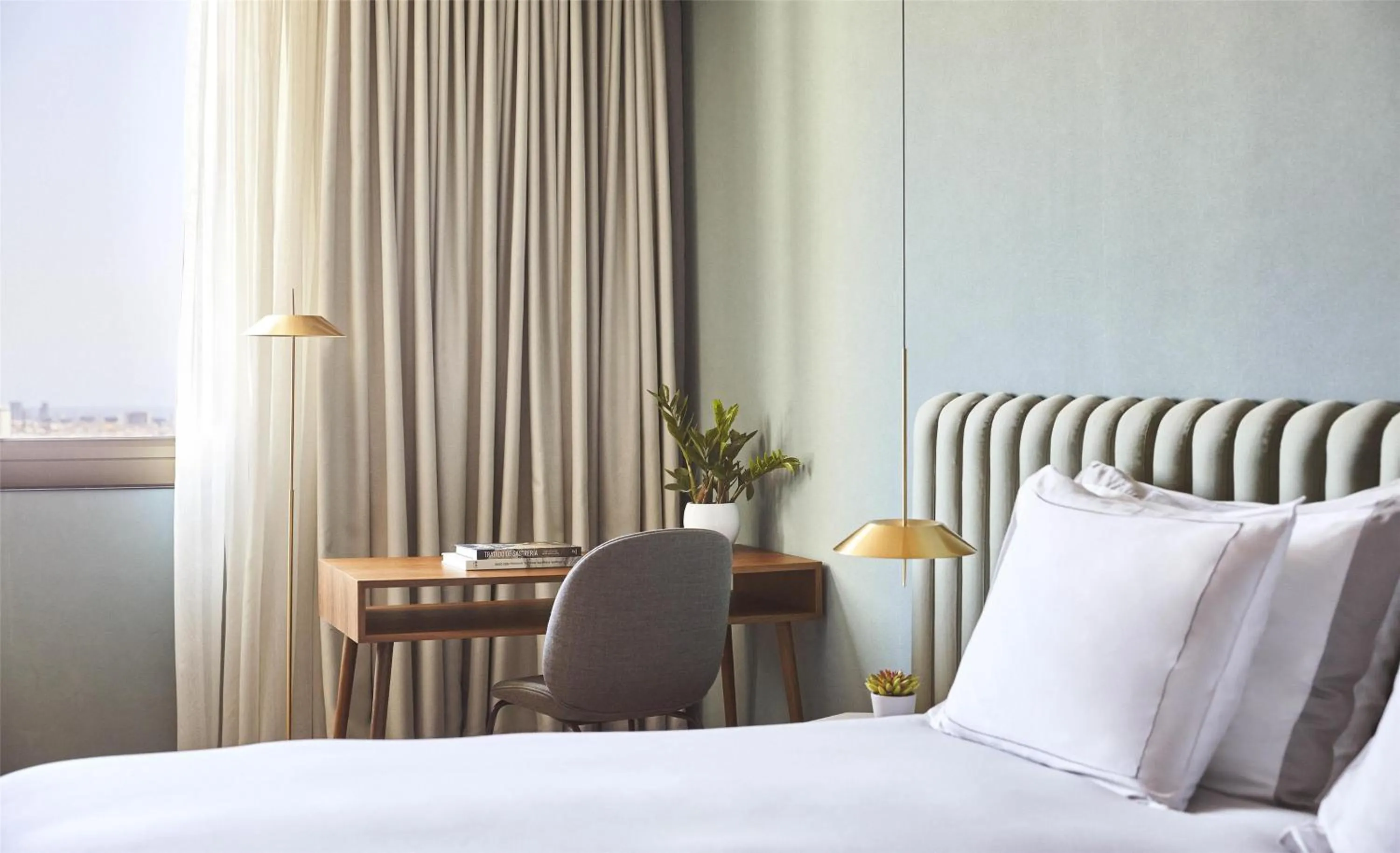 Photo of the whole room, Bed in Grand Hyatt Barcelona