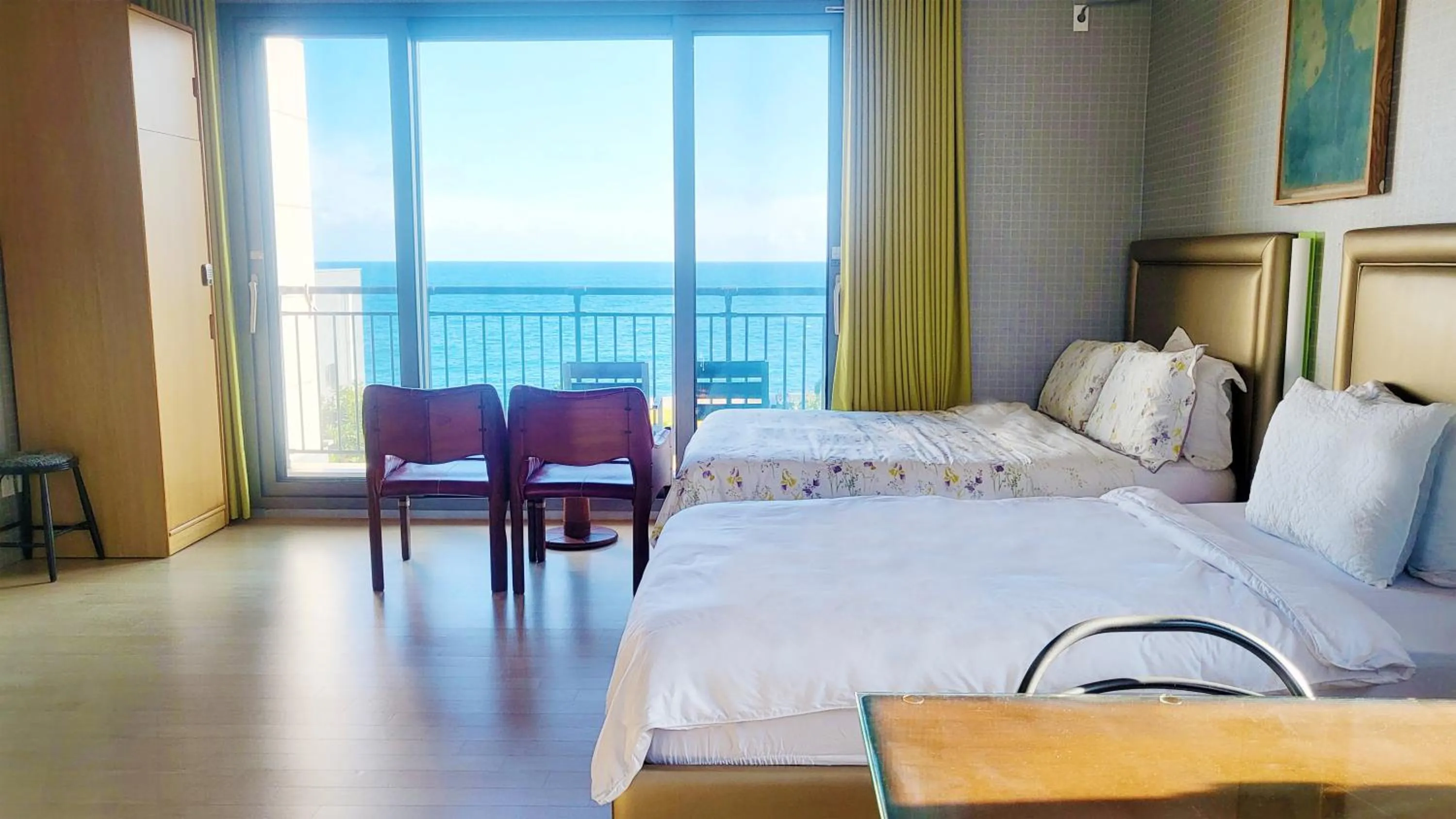Sea view, Bed in OROJEJU