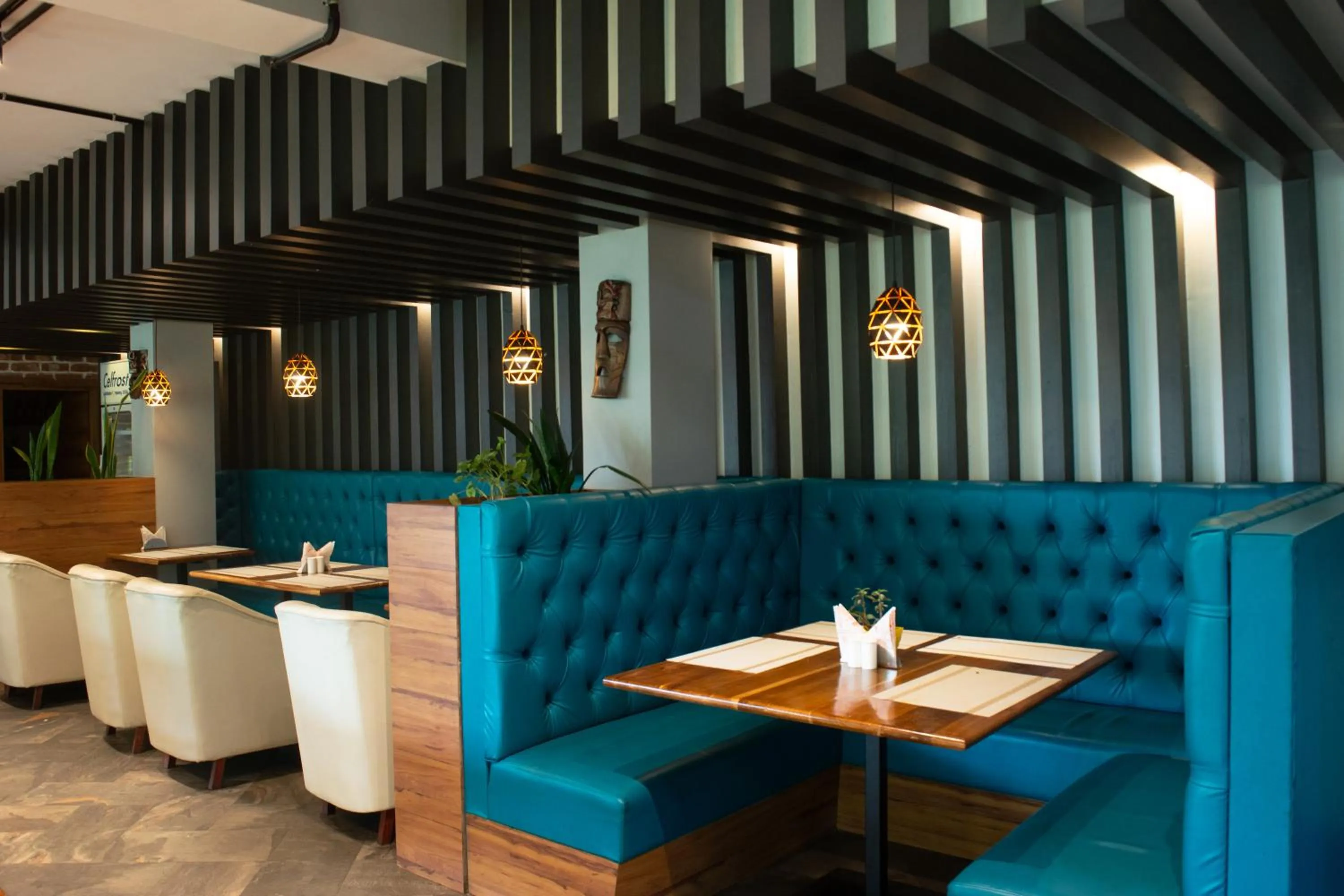 Restaurant/places to eat in Avianna Gangtok Resort & Spa