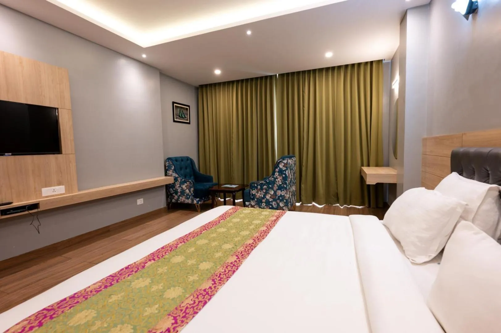 Photo of the whole room in Avianna Gangtok Resort & Spa