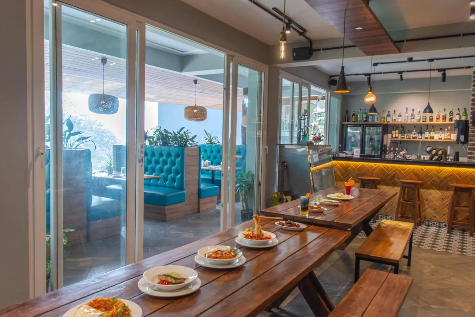 Restaurant/places to eat in Avianna Gangtok Resort & Spa